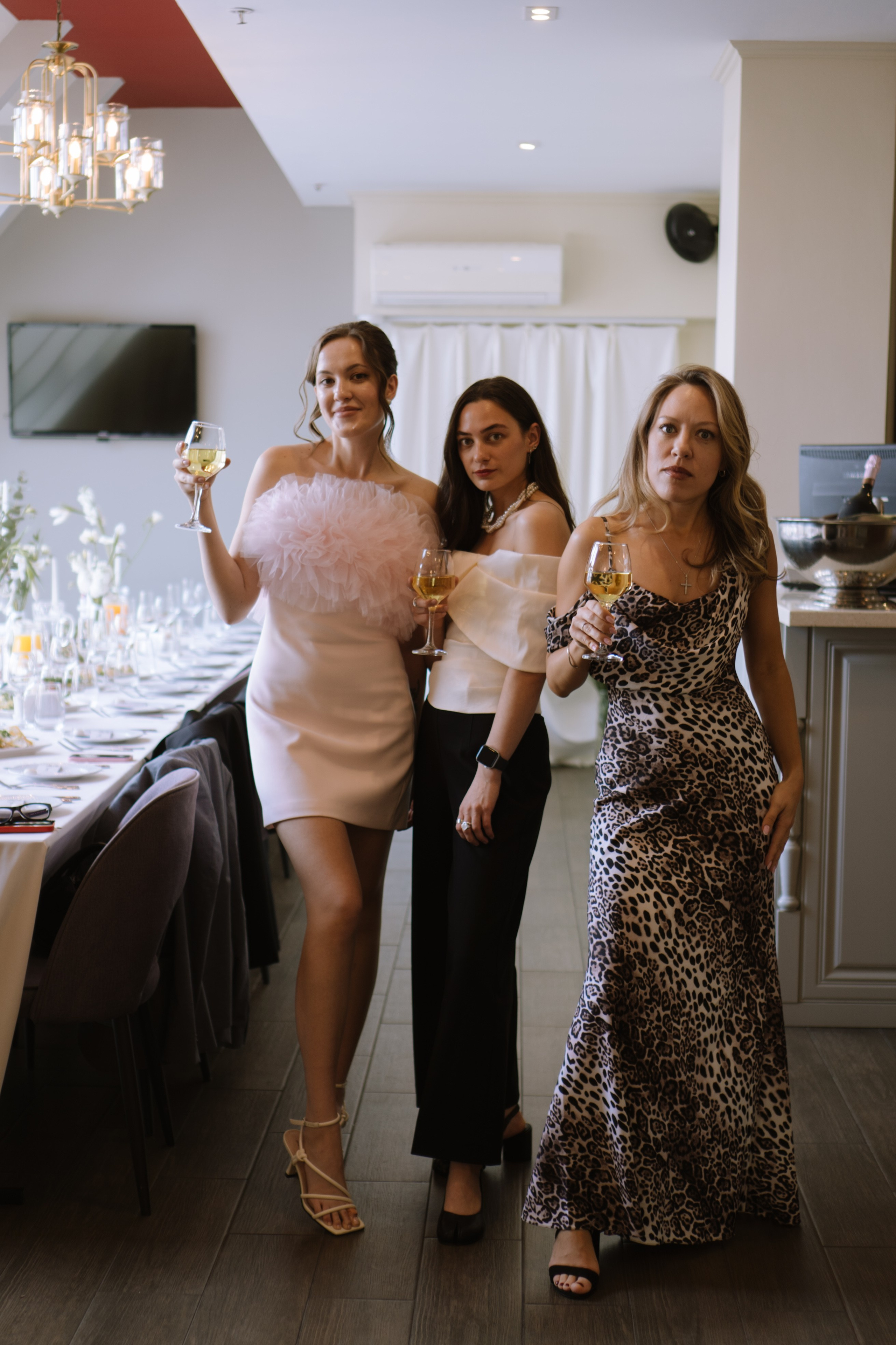 СВАДЕБНЫЙ БАНКЕТ НА ВЛАДИМИРСКОЙ В САНКТ-ПЕТЕРБУРГЕ (КАМЕРНАЯ СВАДЬБА). Профессиональный фотограф, Санкт-Петербург — Виктория Богомолова