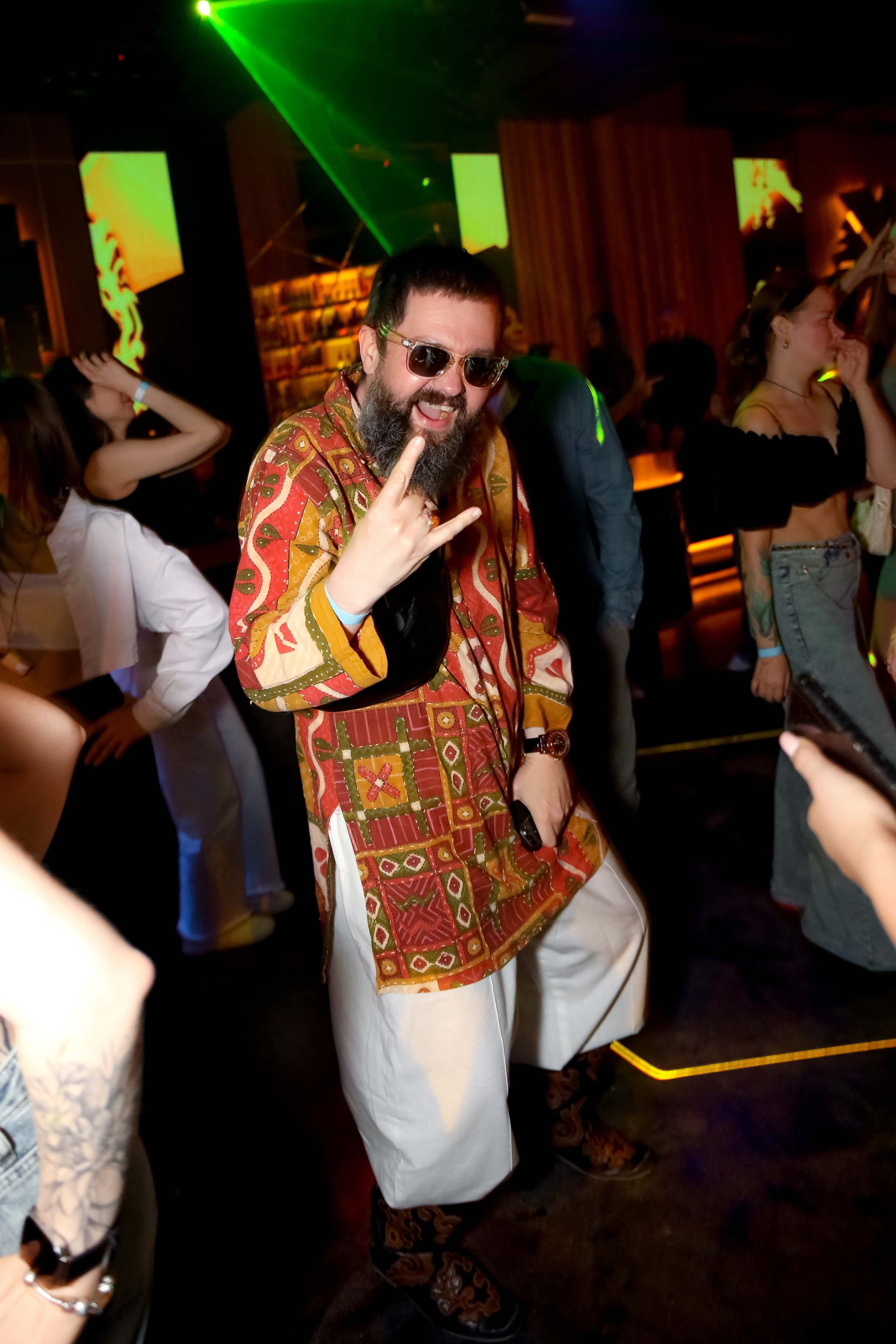 LA night & Fiji wave. 2000’s