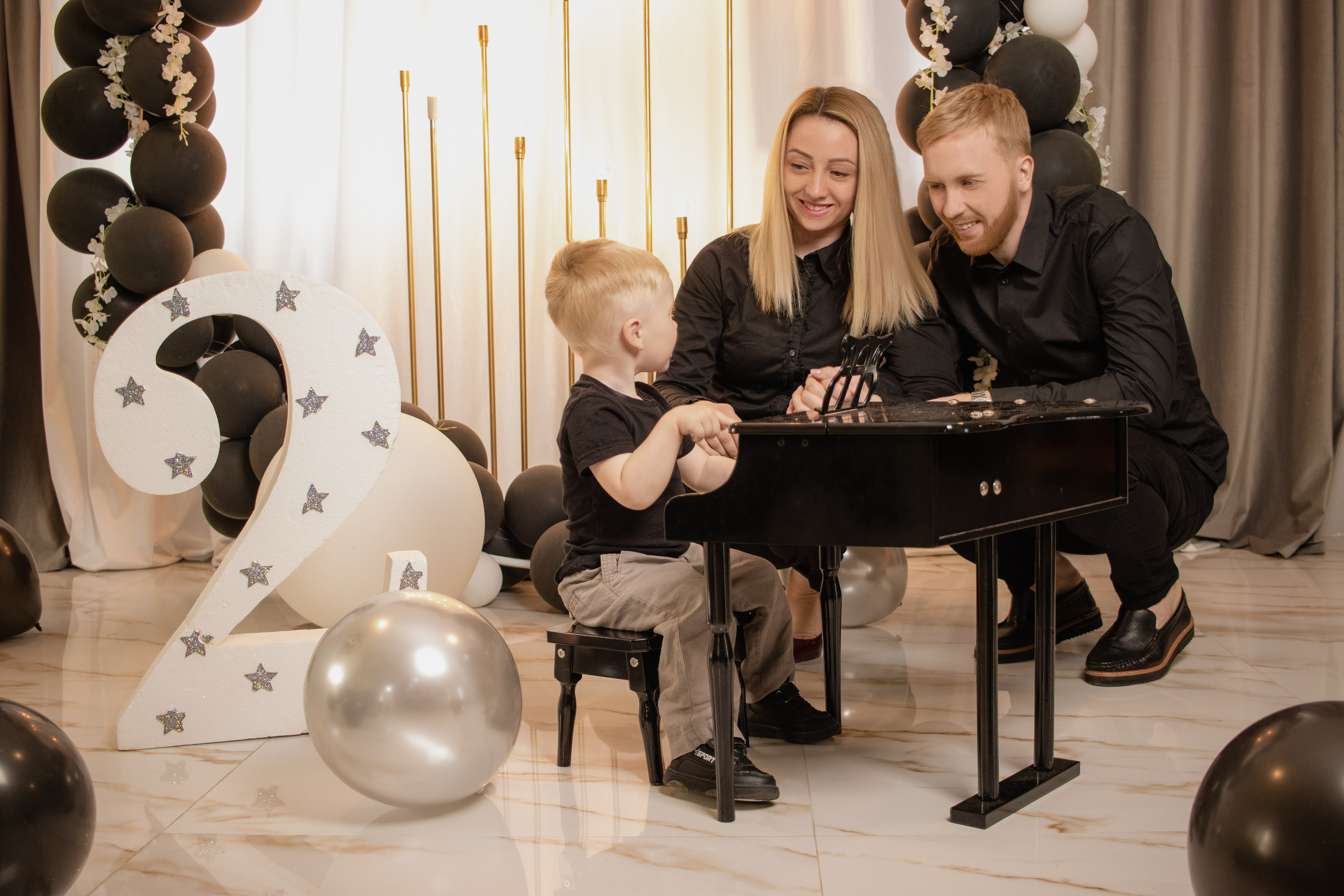 Студийная фотосессия. Фотограф в Астане, индивидуальная, семейная, домашняя фотосессия