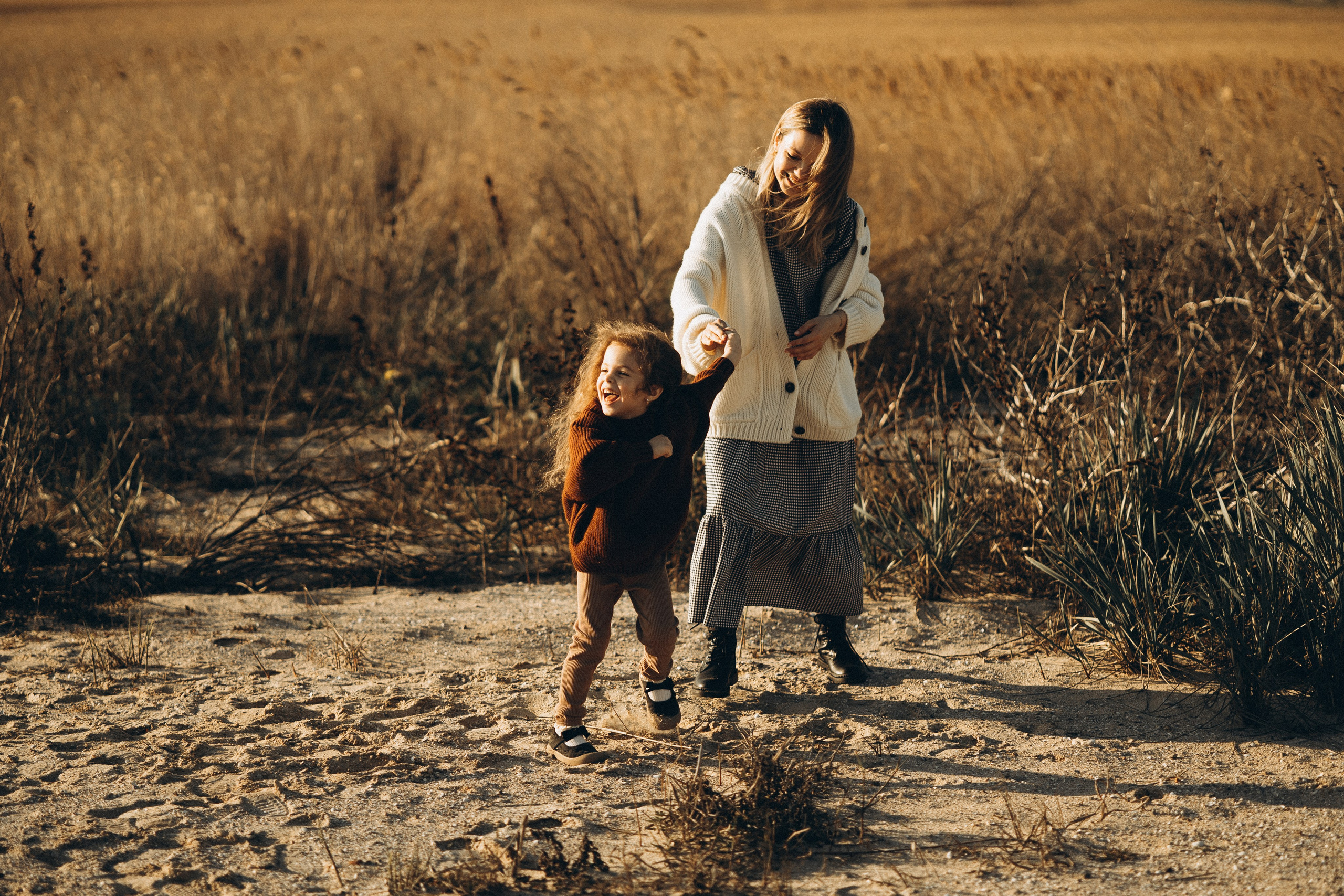 Мама и дочка, такая нежная весна. Семейный и детский фотограф, таганрог, ростов-на-дону