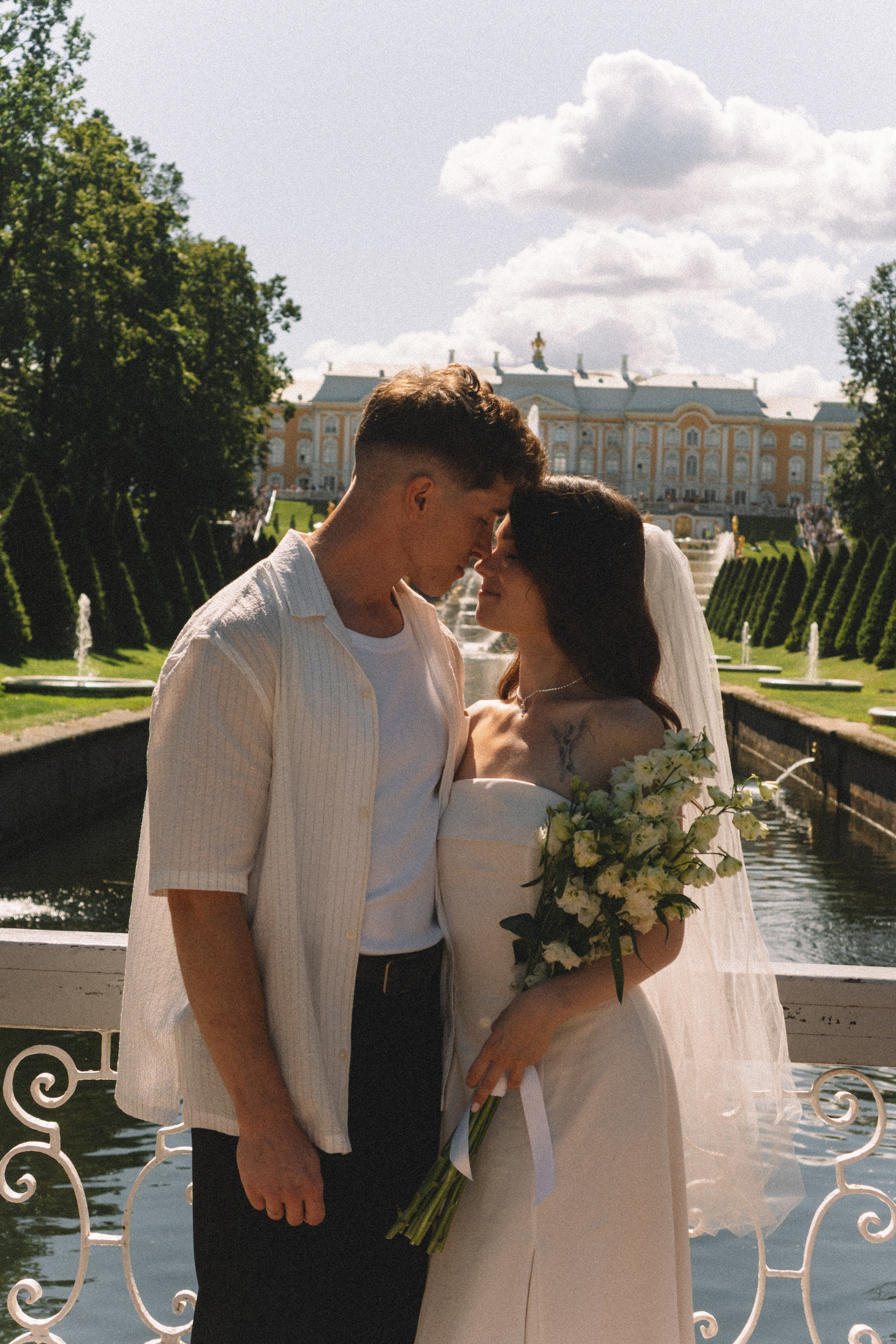 СВАДЕБНАЯ СЬЕМКА В ПЕТЕРГОФЕ И СЬЕМКА РЕПОРТАЖА В ЗАГСЕ ПЕТЕРГОФА. Профессиональный фотограф, Санкт-Петербург — Виктория Богомолова