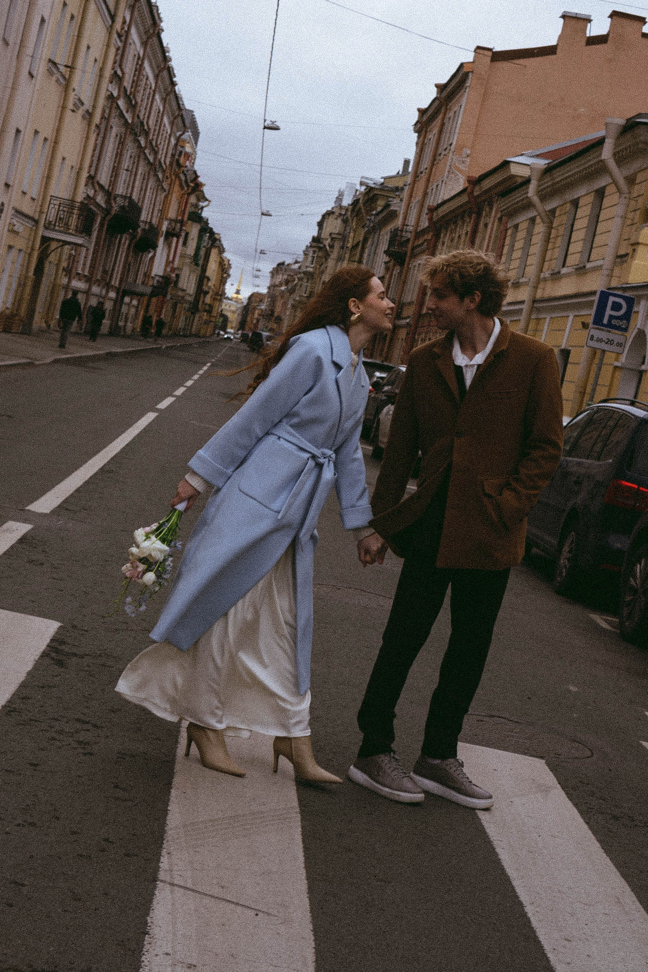 СВАДЕБНАЯ СЬЕМКА В ОТЕЛЕ. СБОРЫ ЖЕНИХА И НЕВЕСТЫ И ТАКЖЕ ТОР И ПОДГОТОВКА К ПРОГУЛКЕ И ПРОГУЛКА ПО ПЕТРОГРАДКЕ. Профессиональный фотограф, Санкт-Петербург — Виктория Богомолова