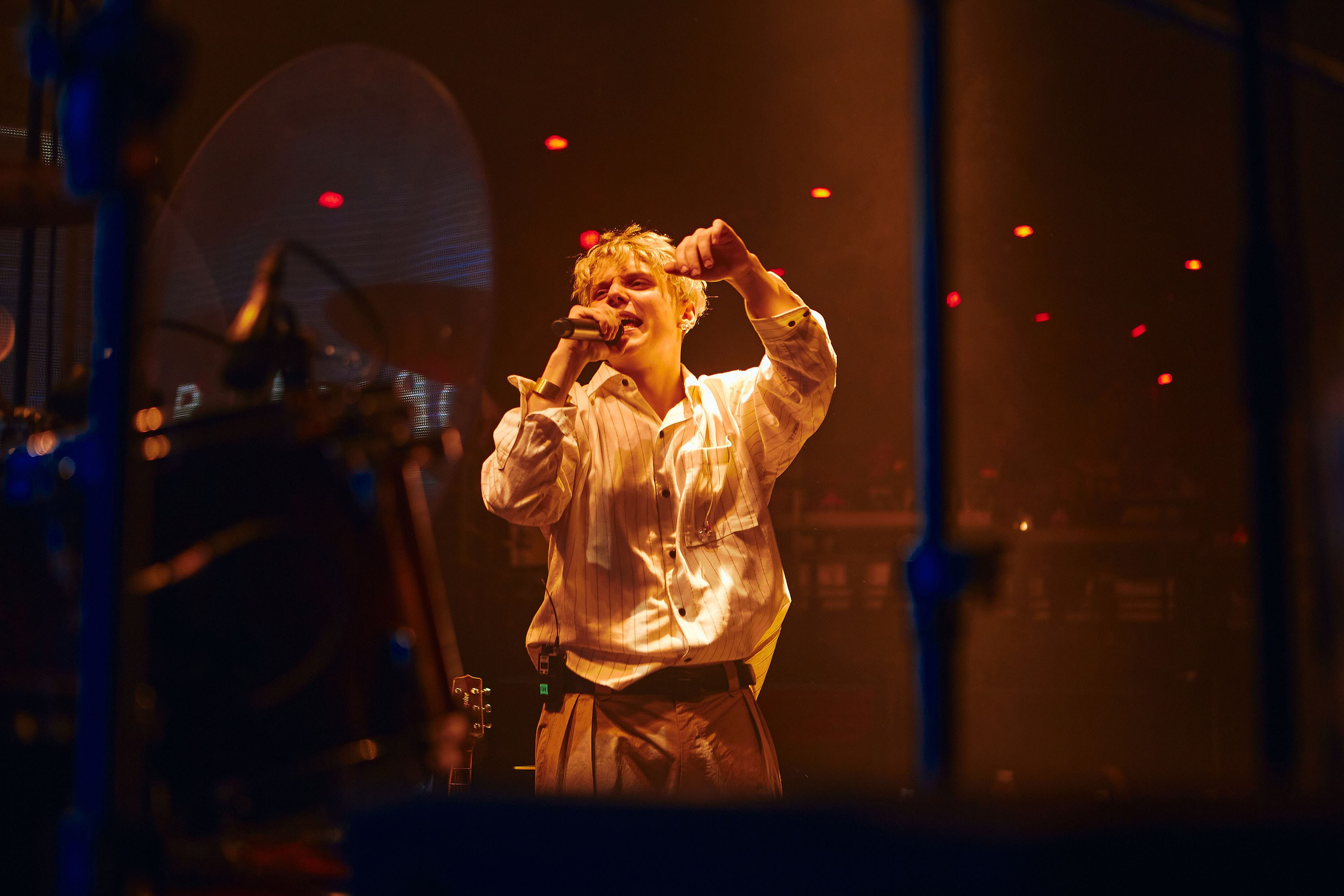 Ваня Дмитриенко «НА ОДНОЙ ОРБИТЕ ТУР». Андрей Цветков — репортажный, свадебный и портретный фотограф в Санкт-Петербурге