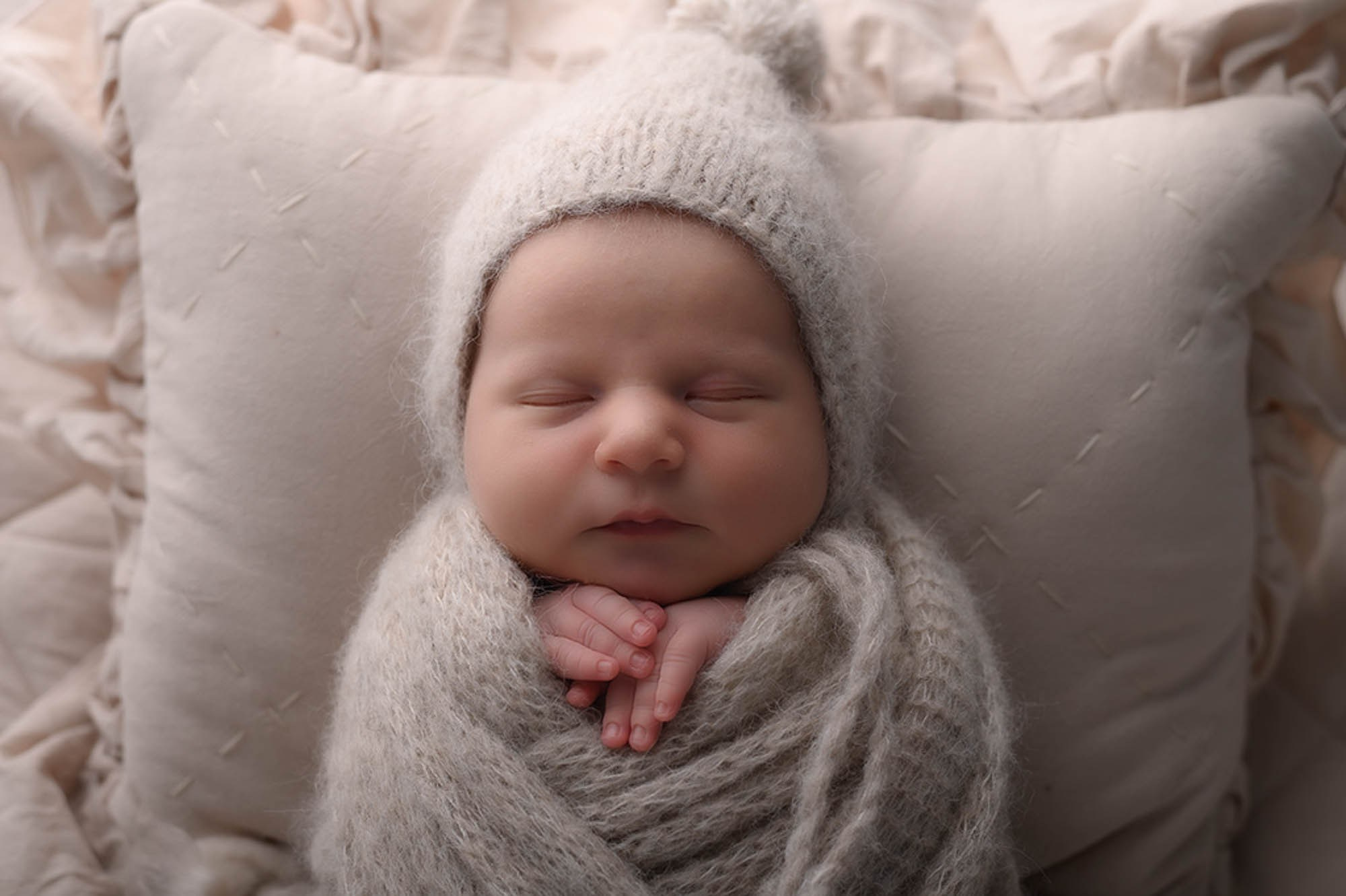 Фотосессия новорожденных- Уссурийск- Пакет премиум + 1 доп кадра-Роман. Фотограф новорожденных (ньюборн) в г. Уссурийске Приморский край Ирина Губанова