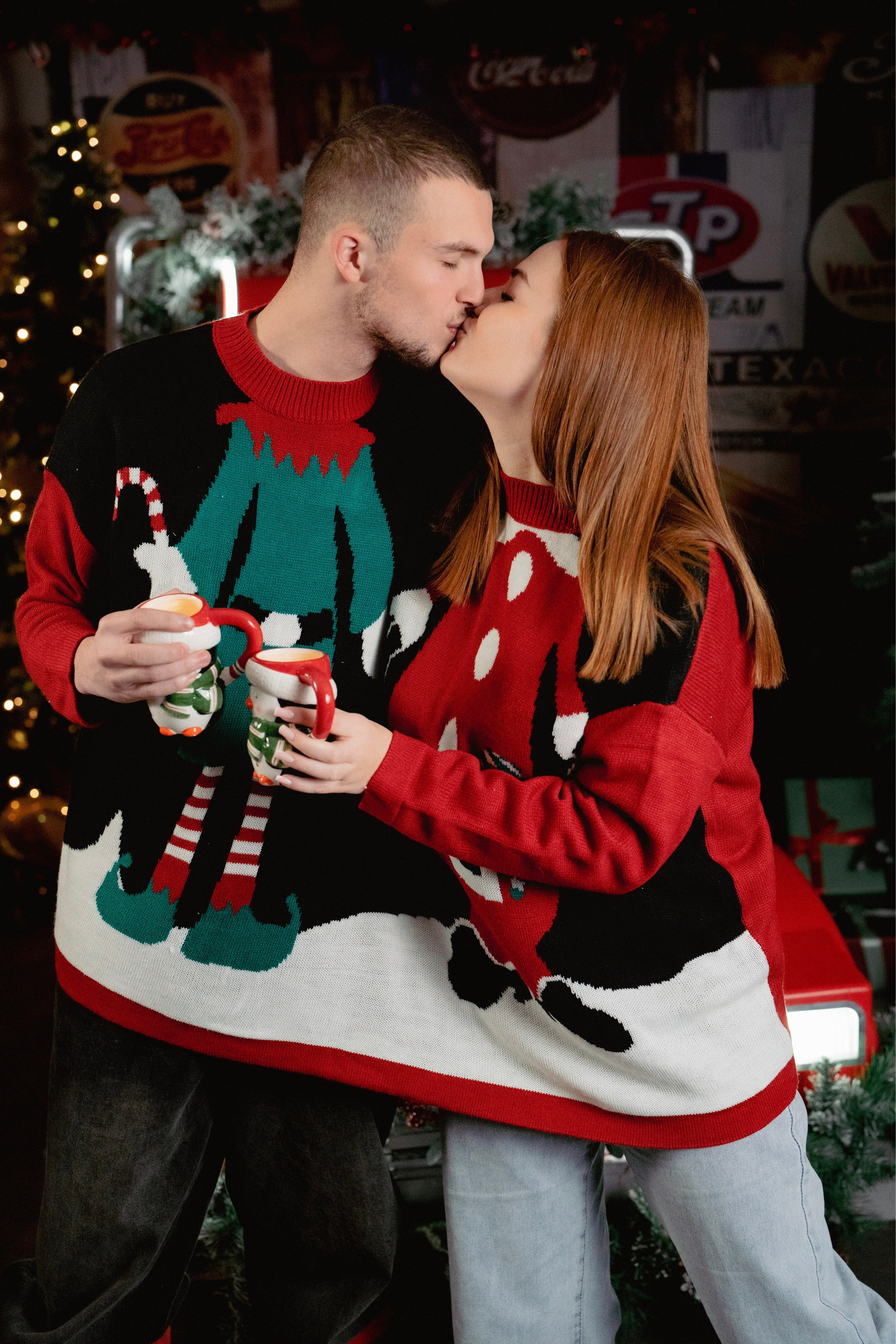 В одном свитере. Ваш фотограф Tetiana Kolos, найду самый удачный ракурс и словлю момент