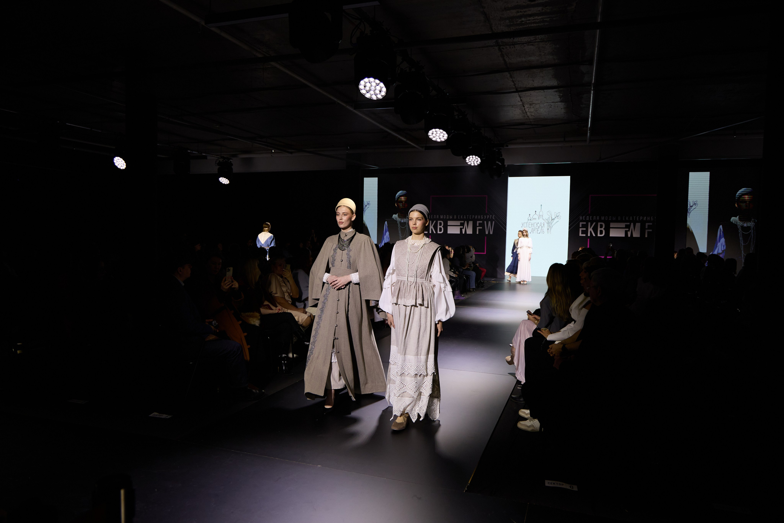 EKB 2026 Fashion week. Николай Коба | Портретный-фотограф. Фотограф Екатеринбург. Фотограф Новоуральск. Фотограф Нижний Тагил