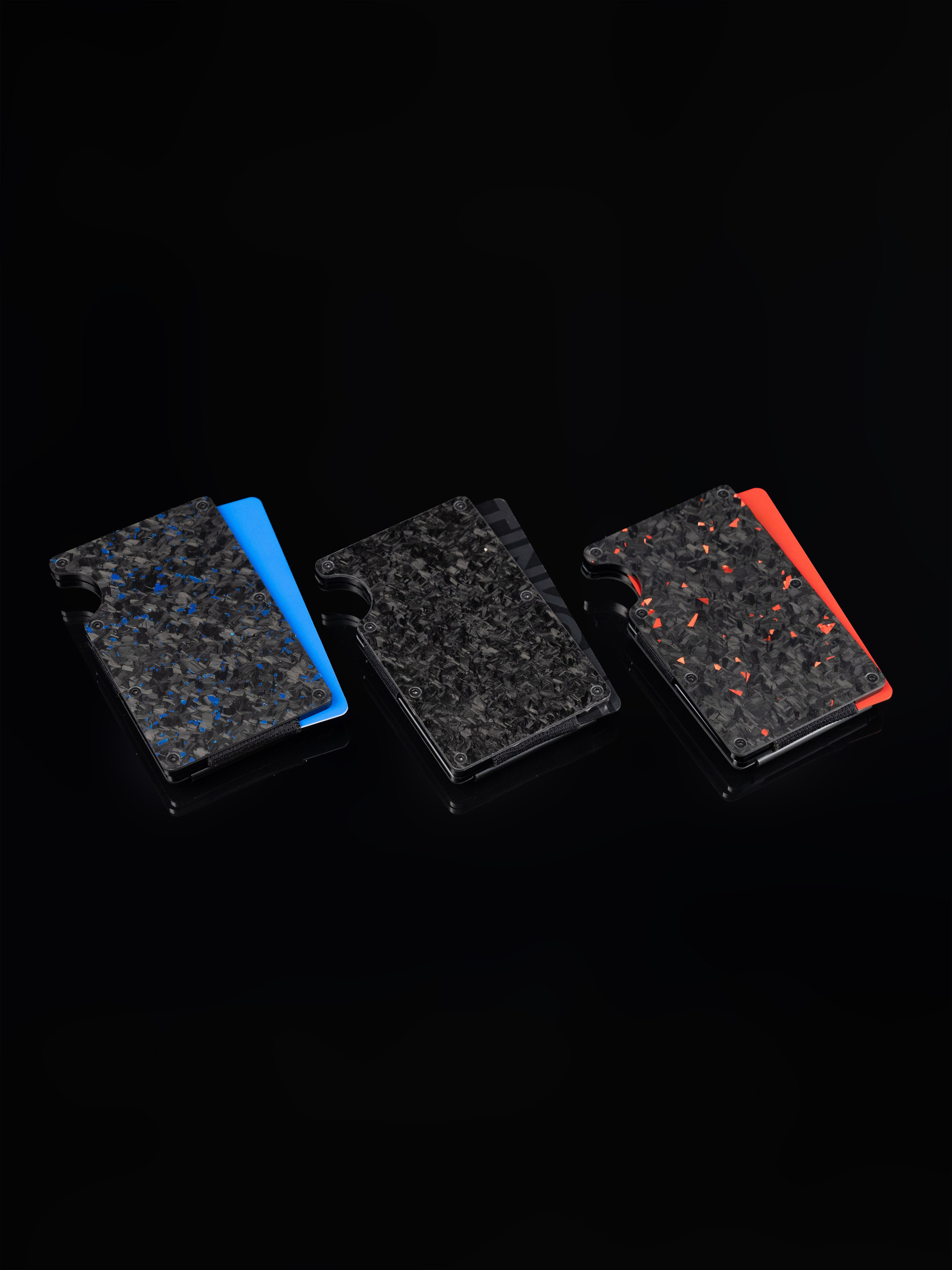 Чехлы и картхолдер из карбона предметная съемка, съемка для маркетплейсов. Олейник Денис — предметный фотограф, фотограф для маркетплейсов в Казани