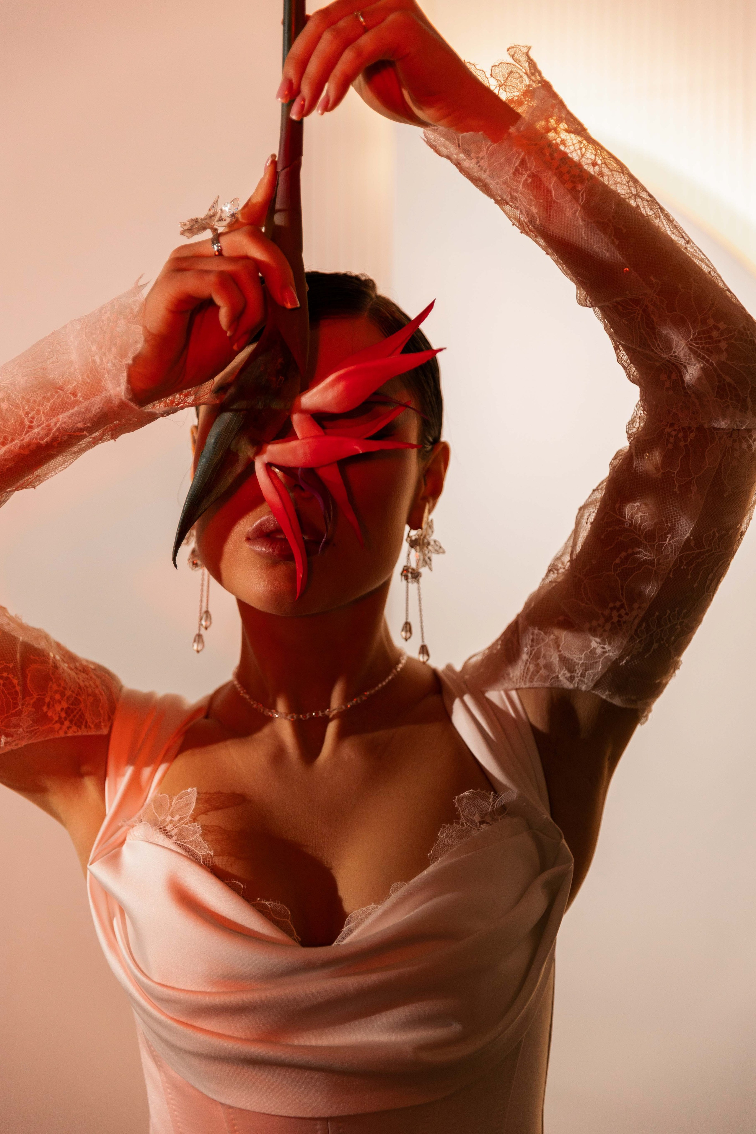 Анна. Я Ира и я фотографирую свадьбы более 10 лет