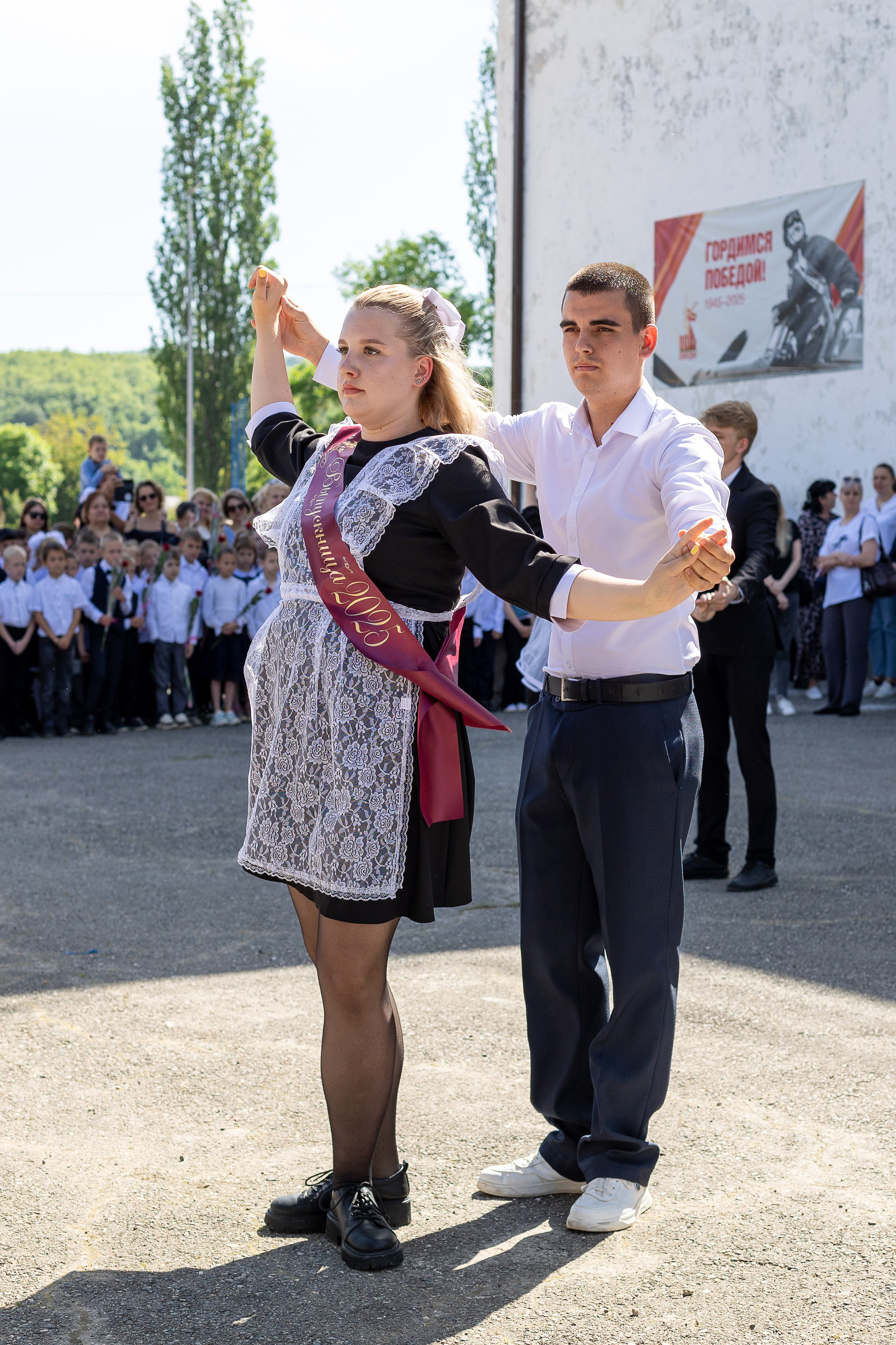 Последний звонок. Выпускные альбомы Майкоп, Краснодар Елена Золотарева