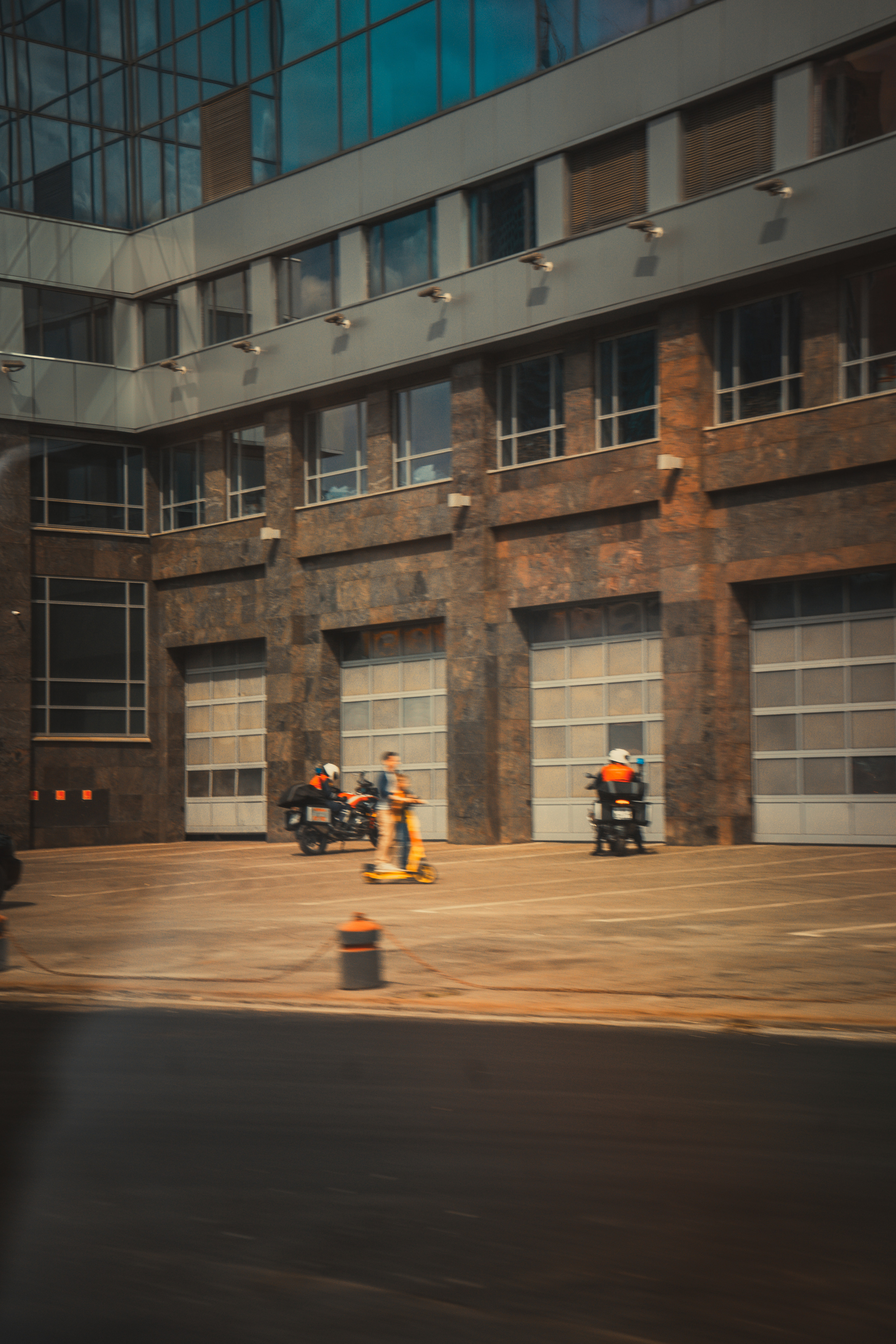 Стрит 2023-2024. KiPPER Gallery — Фотограф