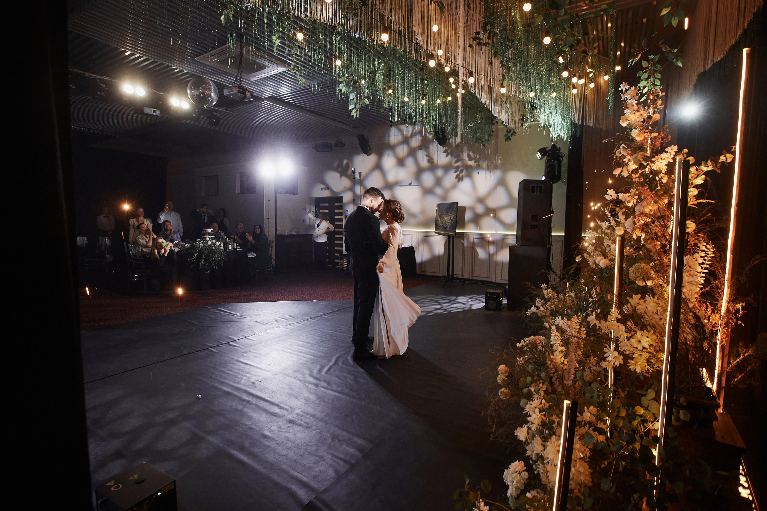 Костя и Елена Банкет. Ваш фотограф Антон Колташов город Курган Тюмень Челябинск Екатеринбург