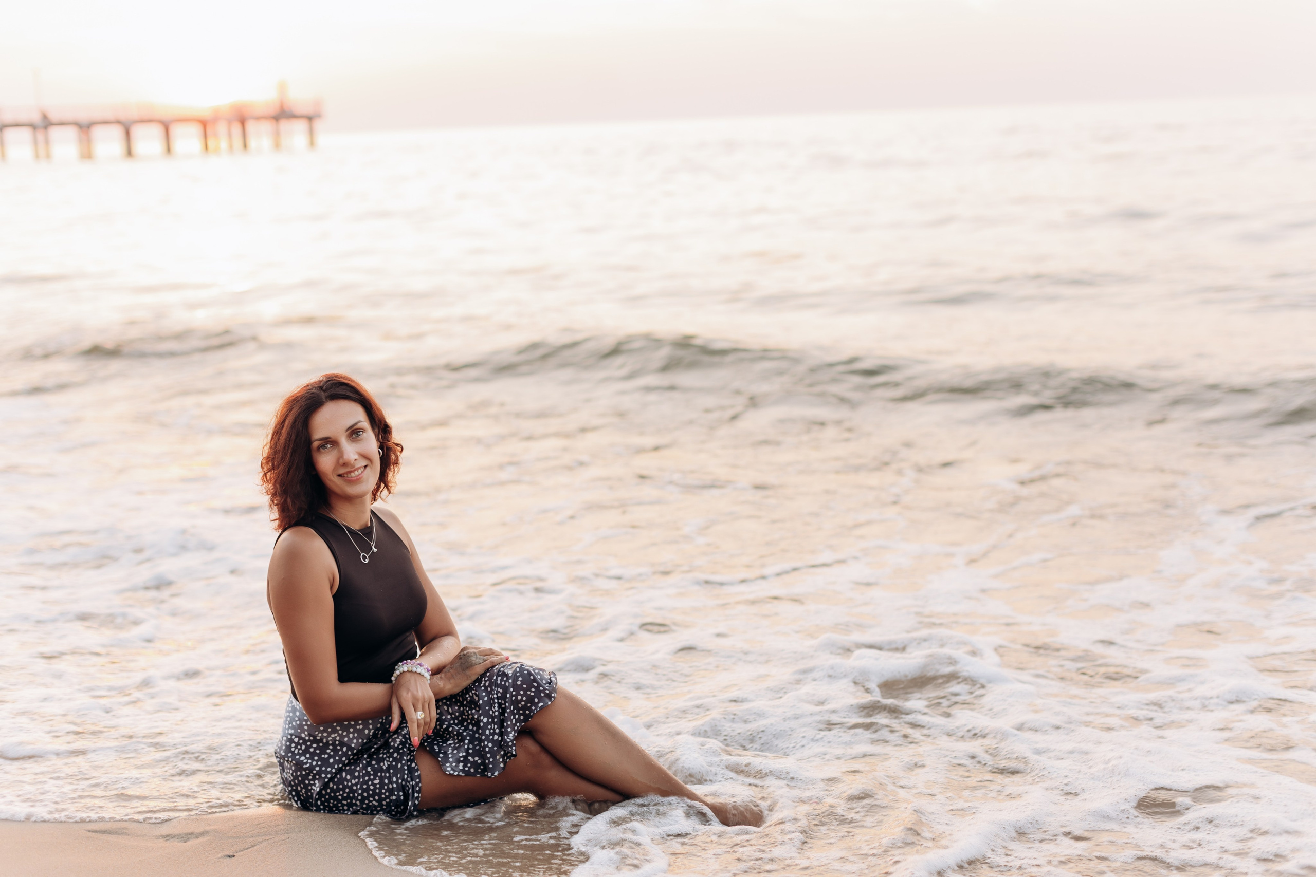 Подруги Пионеский Сосновый бор закат. Фотограф в Калининграде свадебная фотография, репортажная, фотосессии