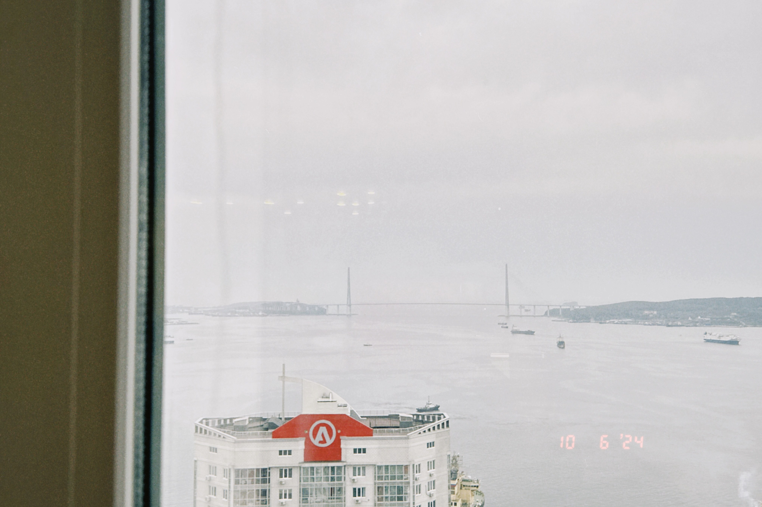 Домашняя репортажная фотоссесия. Портретный, свадебный, репортажный фотограф во Владивостоке Юлиана Джули Фокс