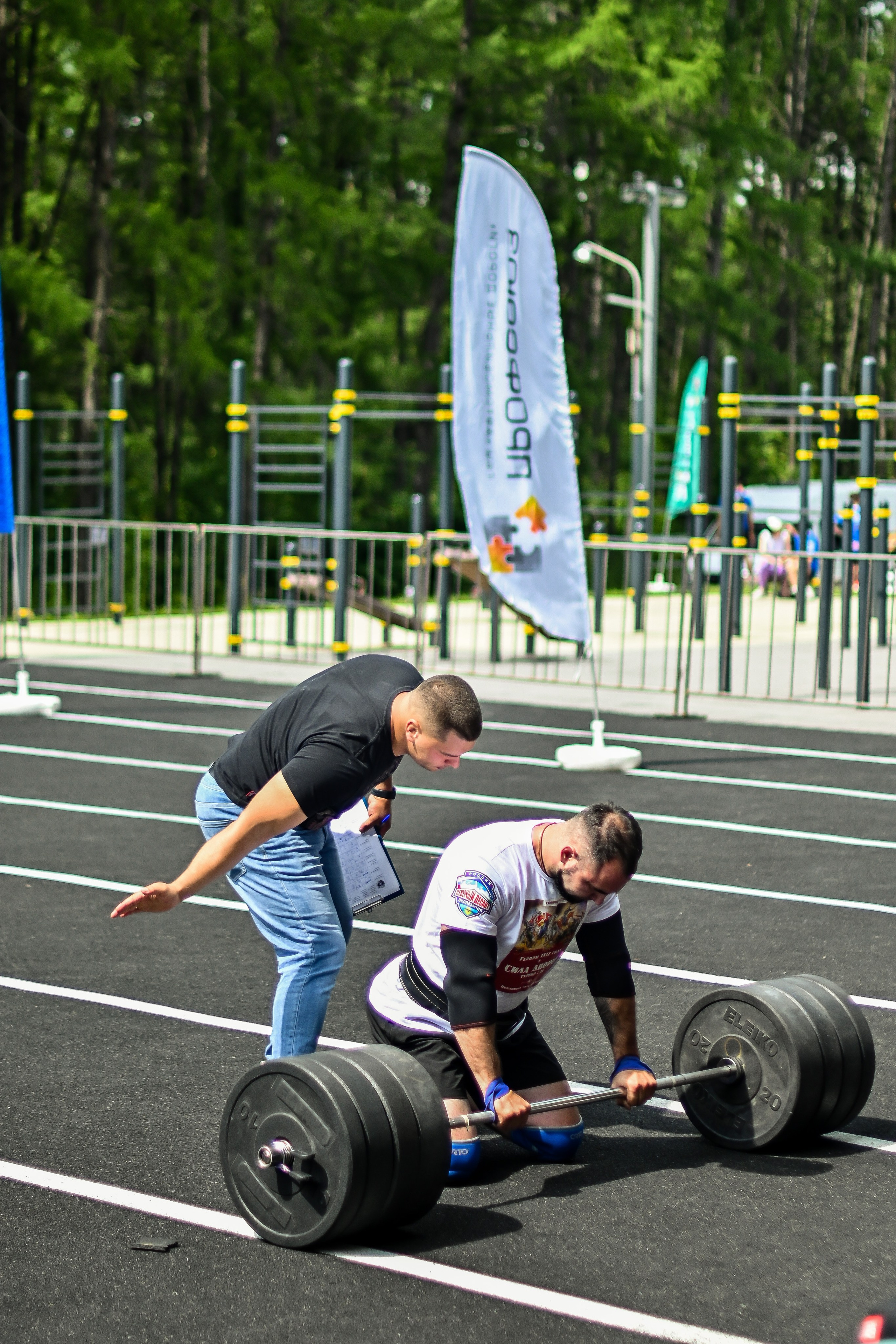 СТРОНГ. Фотограф для бизнесконтента, репортажей и семейного альбома в Москве