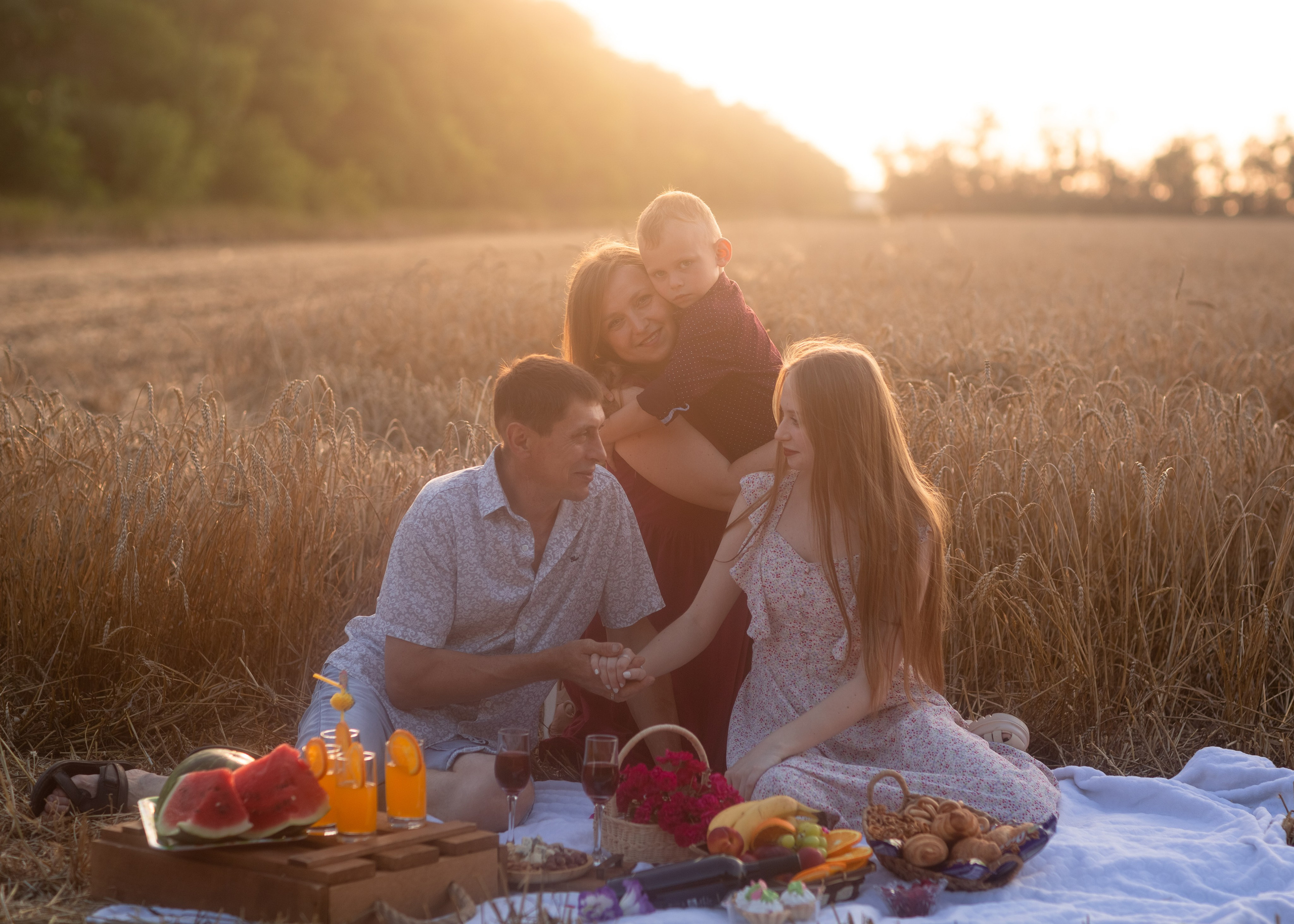Закат в пшеничном поле. Фотограф в Приморско-Ахтарске Марьяна Чопко