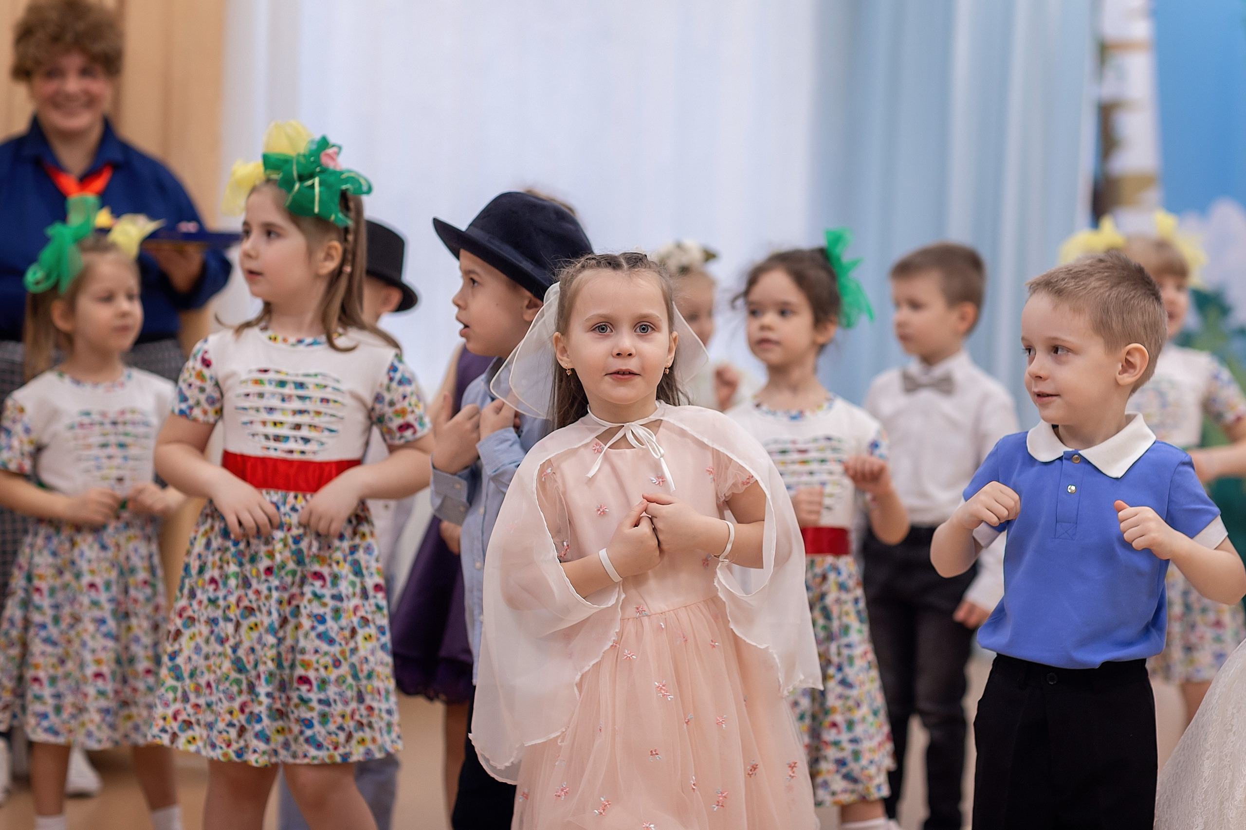Весенний утренник_старшая группа_2025. Семейный фотограф в Санкт-Петербурге