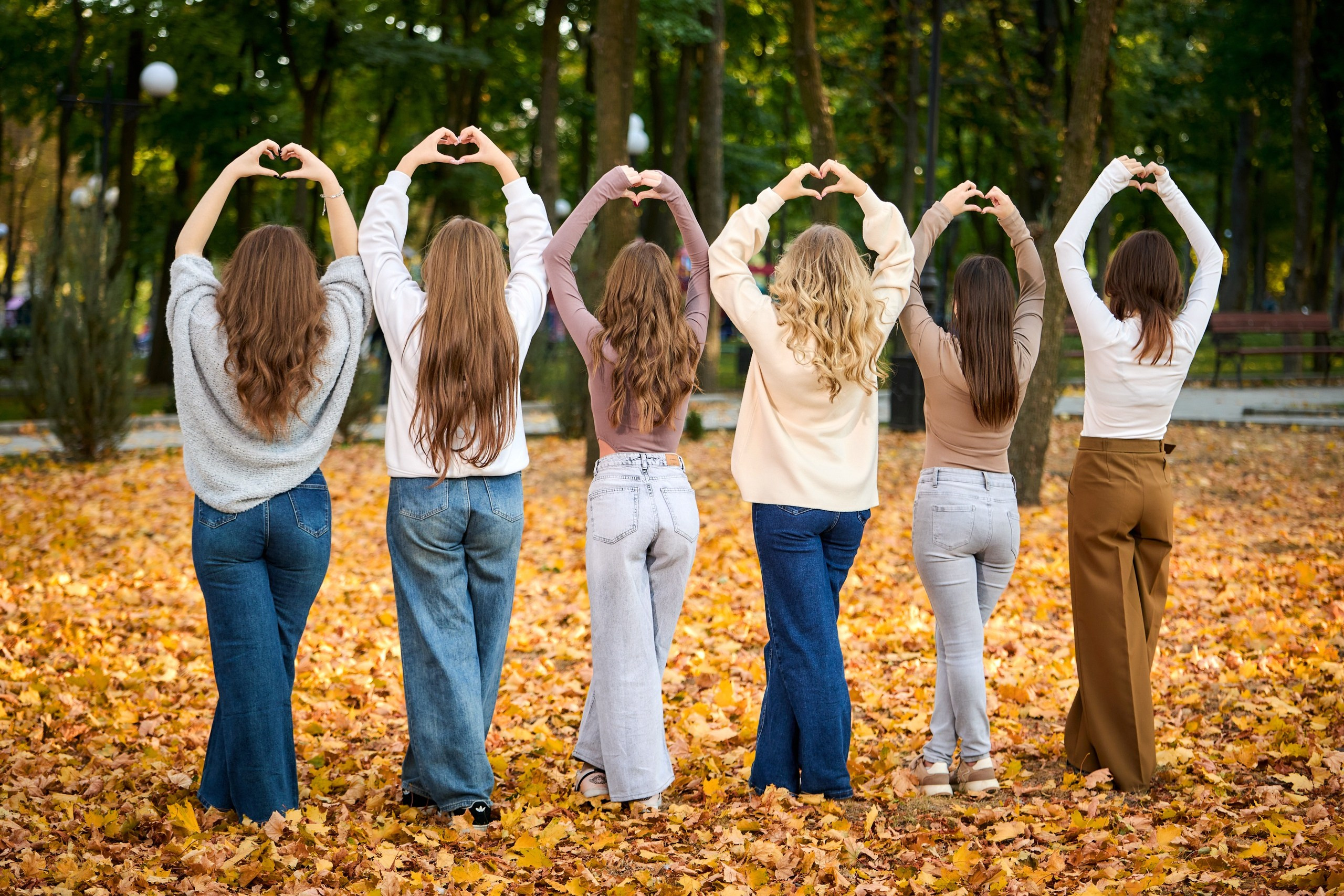 ШКОЛЬНИКИ. ПАРК ЩЕРБАКОВА. Фотограф Татаринов Андрей (Донецк / Макеевка)