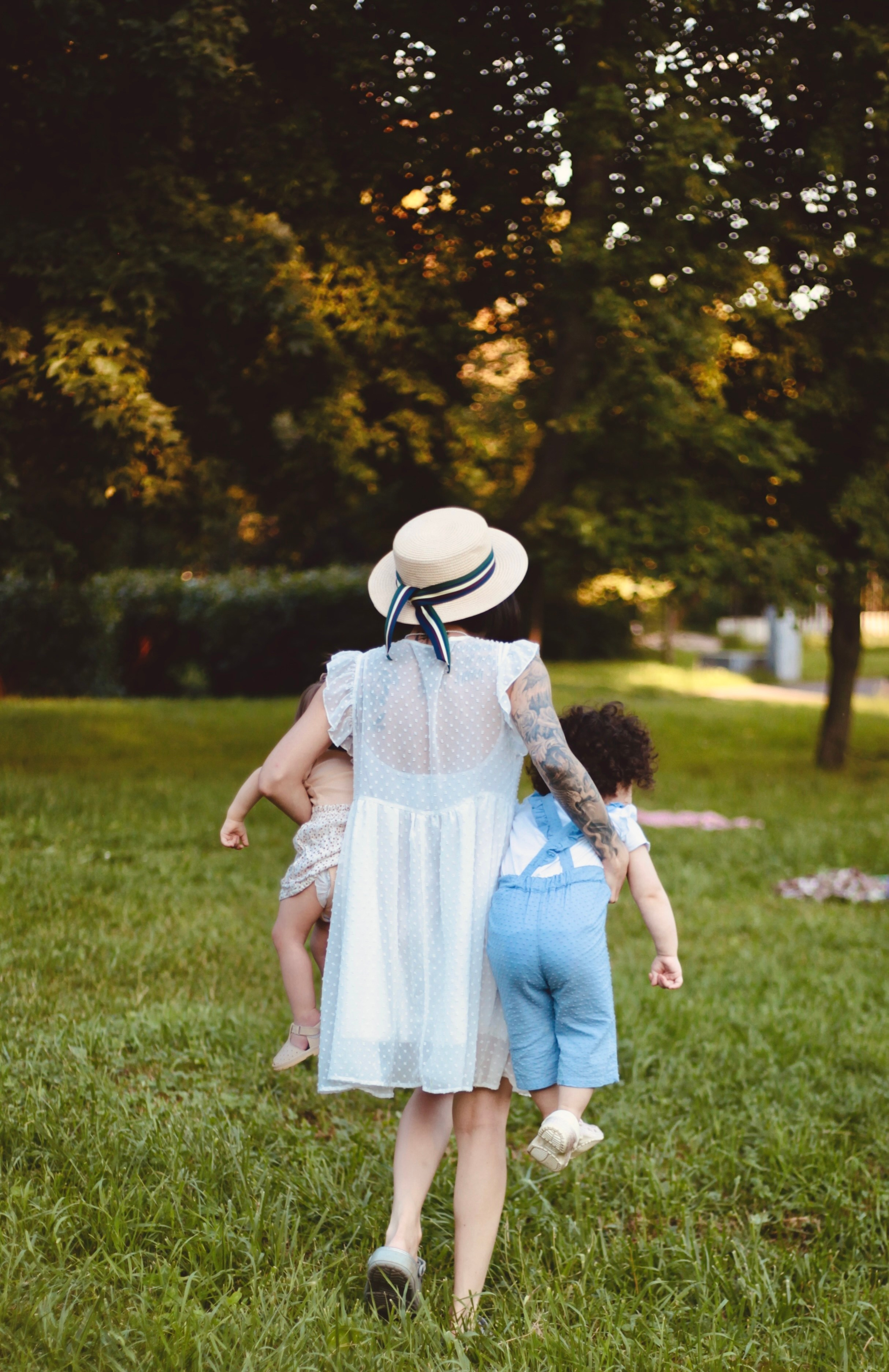 Фотопрогулки. Фотограф беременности и семейных историй в Москве Юлия Варт