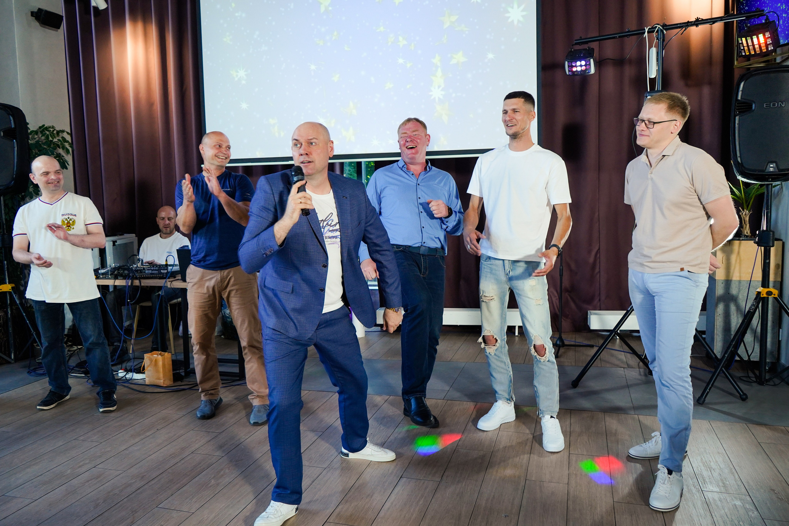 Выпускной вечер, гимназия № 40, 9 класс. Семейный и портретный фотограф в Екатеринбурге Анна Лобанова