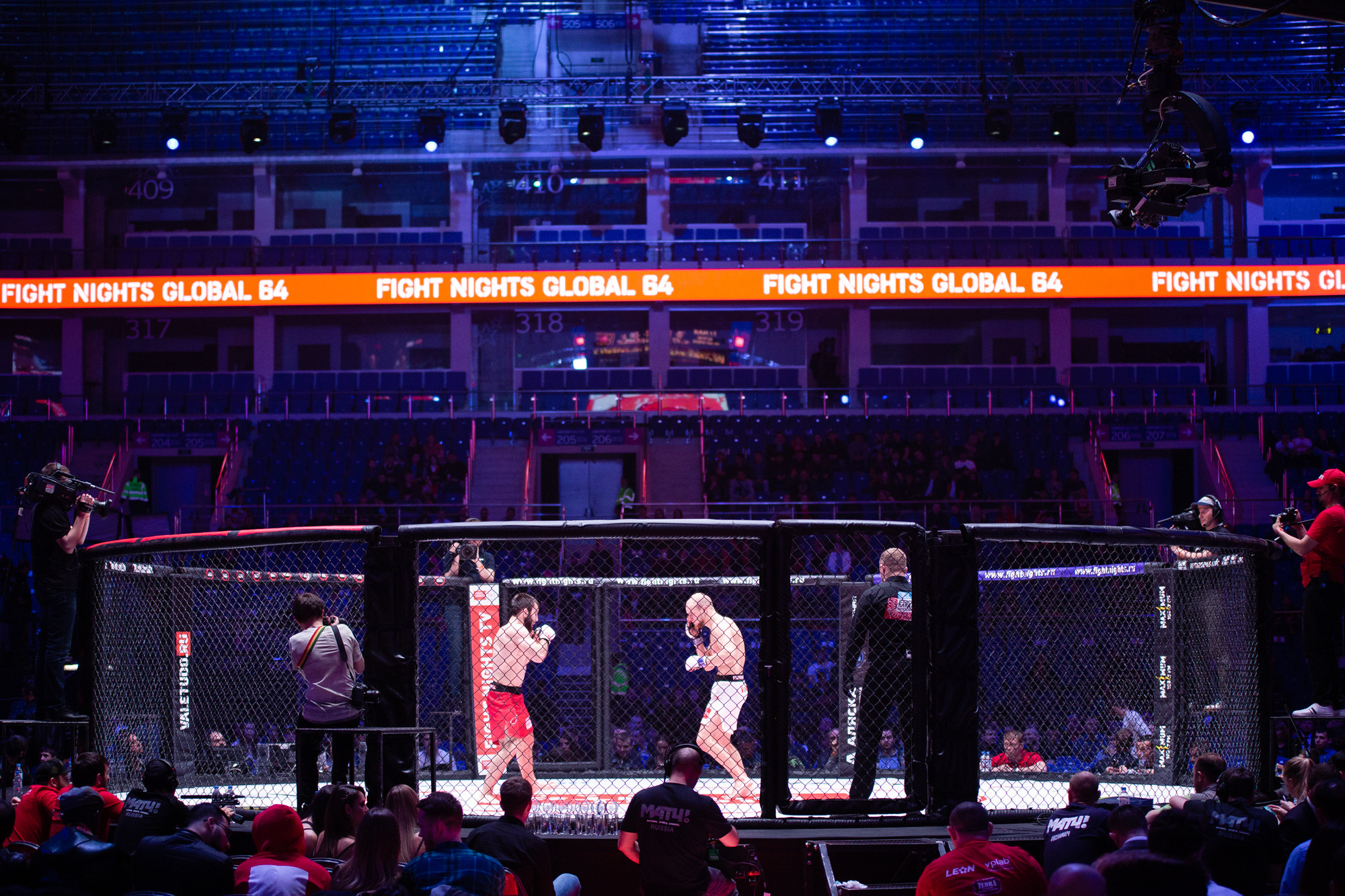 Fight Nights Global. Фотограф Арсений Гуров