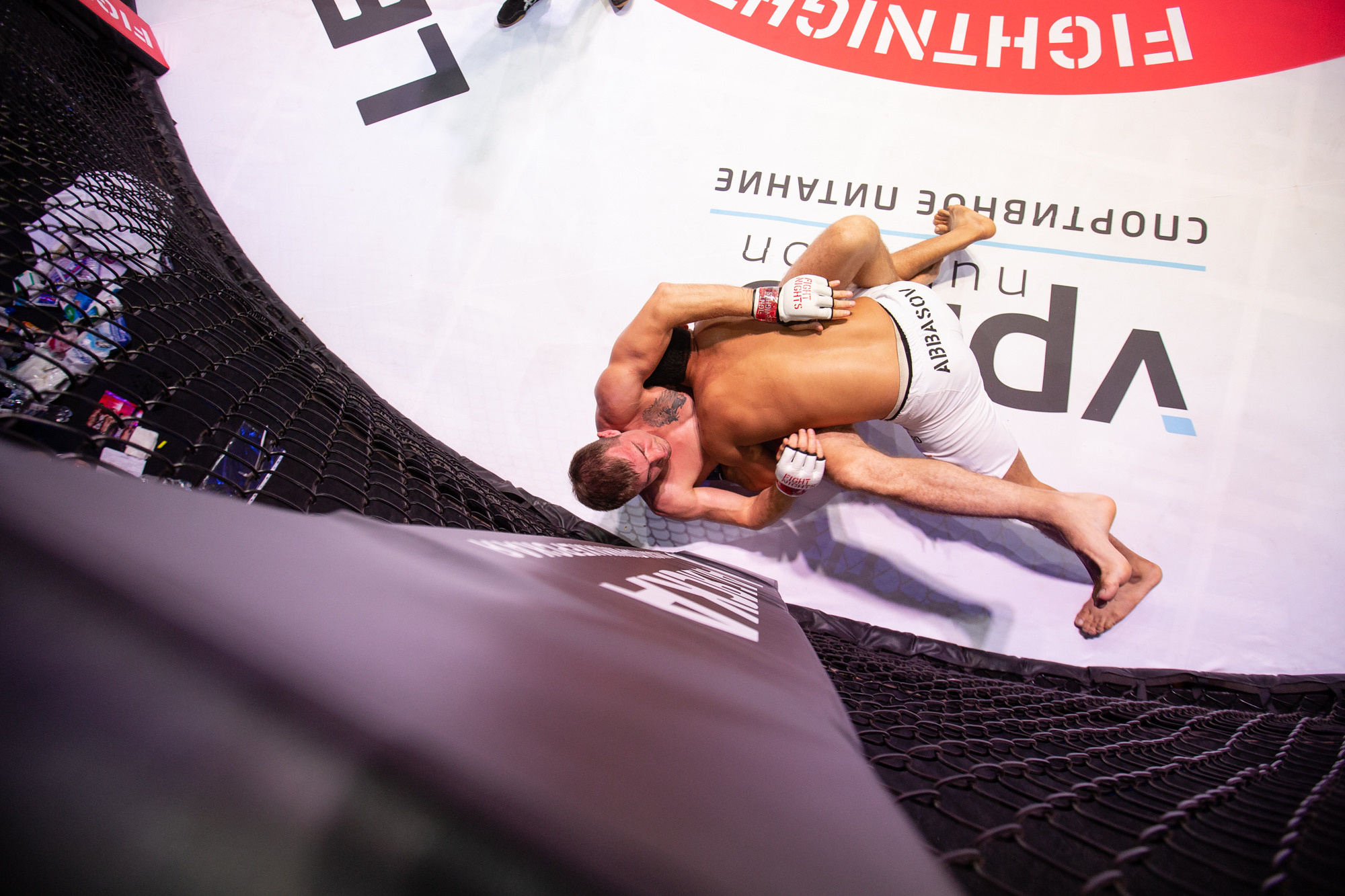 Fight Nights Global. Фотограф Арсений Гуров