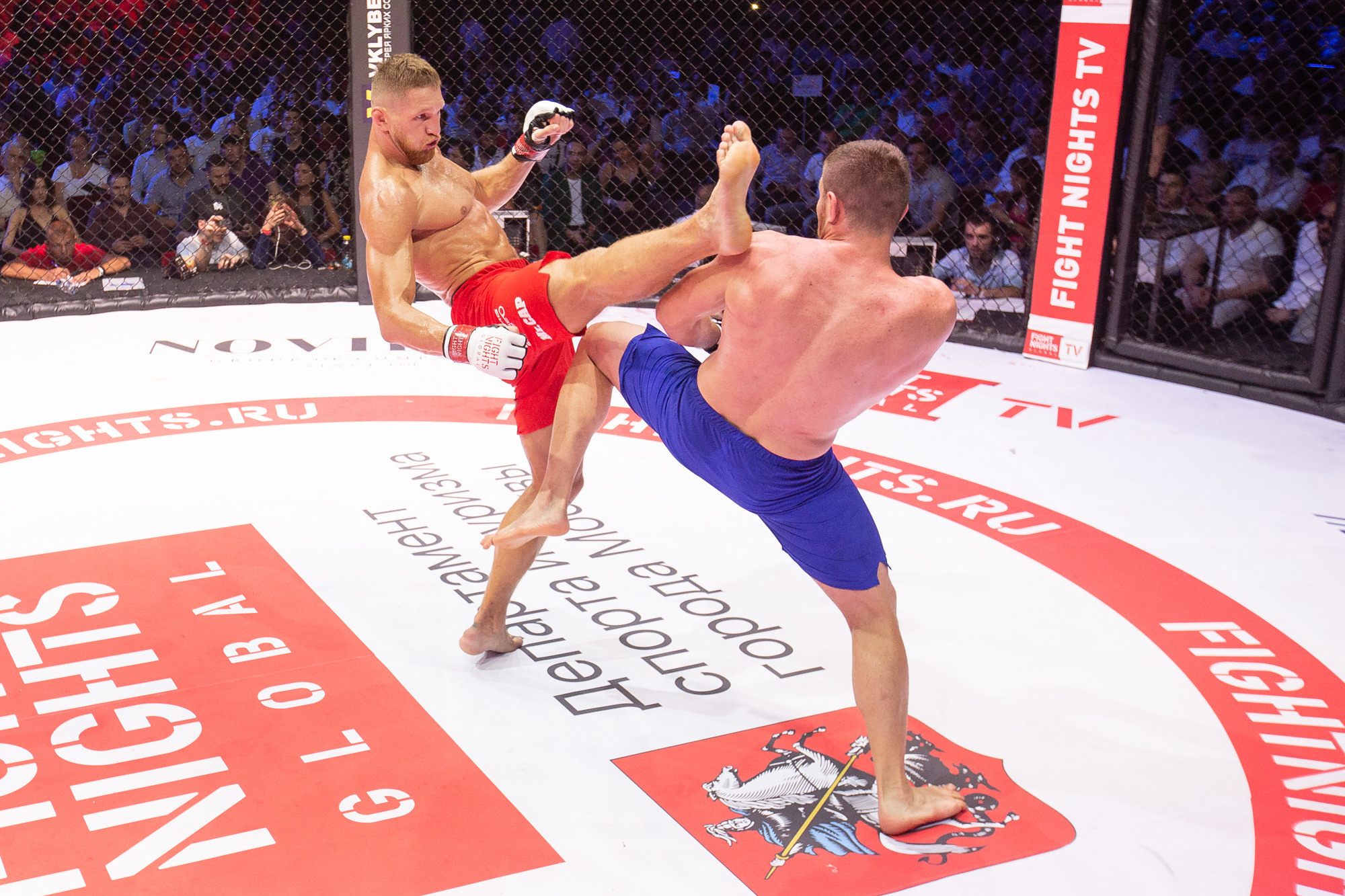 Fight Nights Global. Фотограф Арсений Гуров
