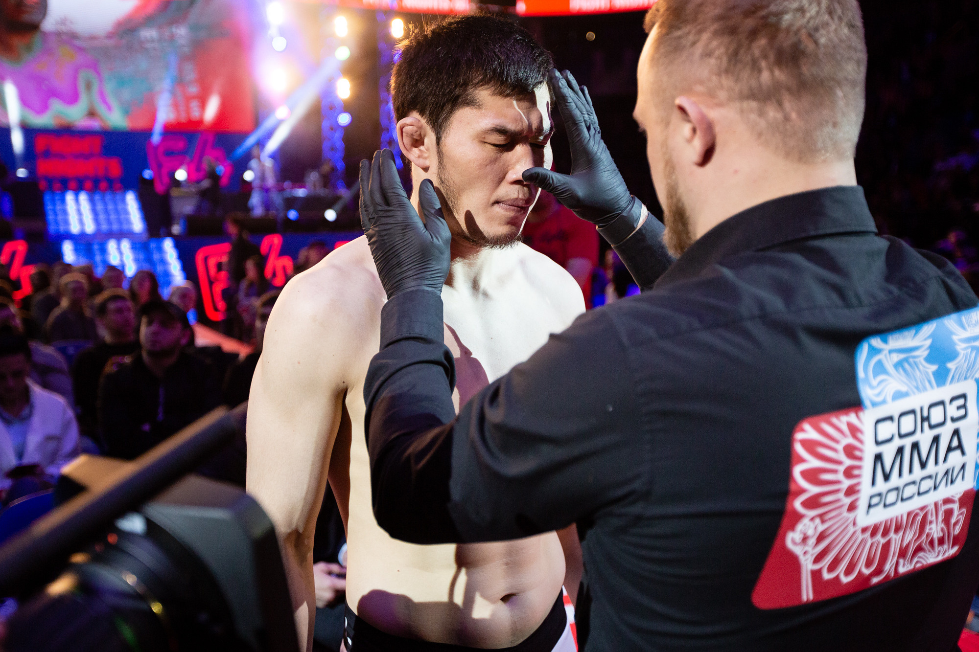 Fight Nights Global. Фотограф Арсений Гуров