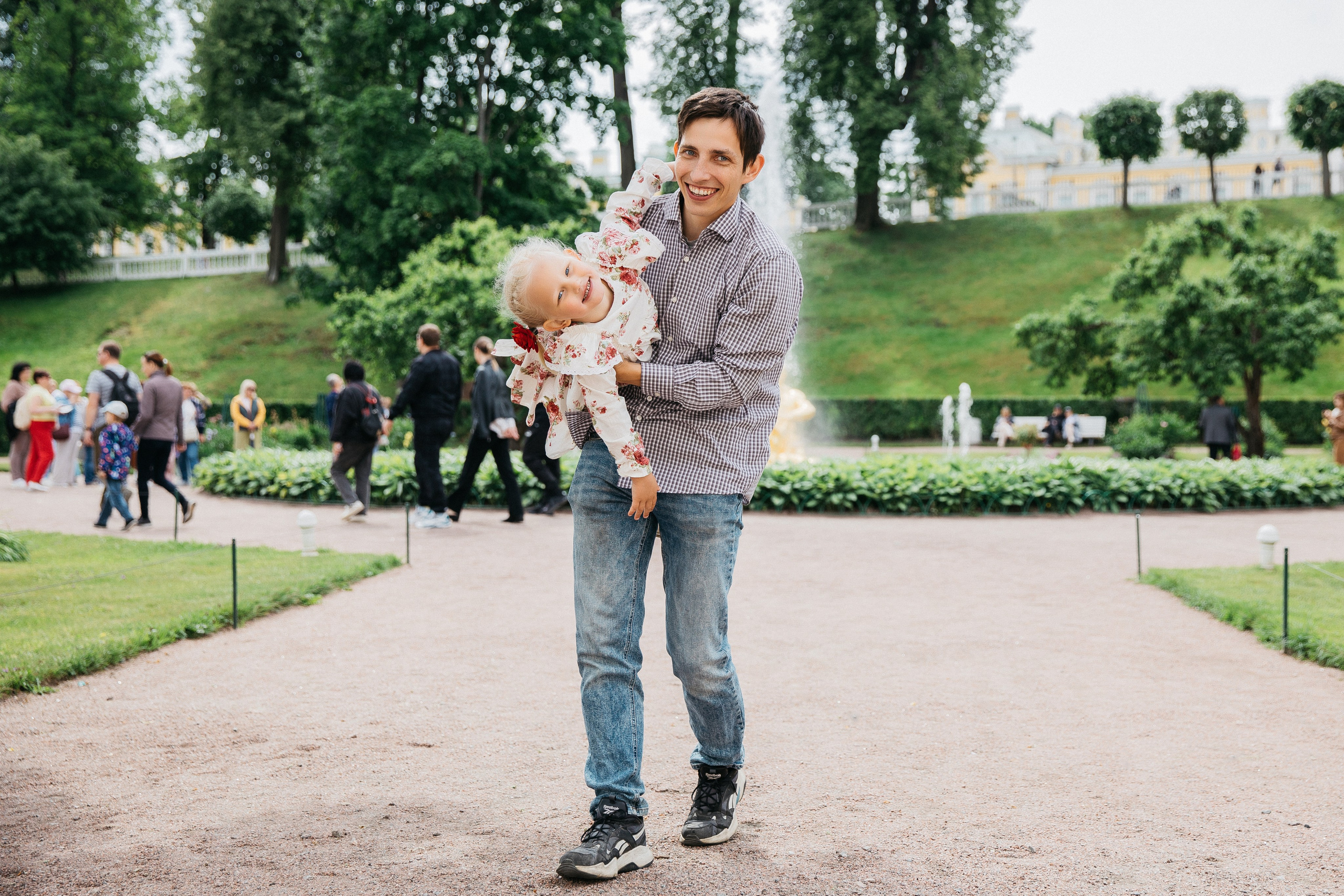 Семейная фотосессия в Петергофе. Санкт-Петербург. Свадебный фотограф, Екатерина Малова. Фотосессии. Съемка в Спб и ЛО