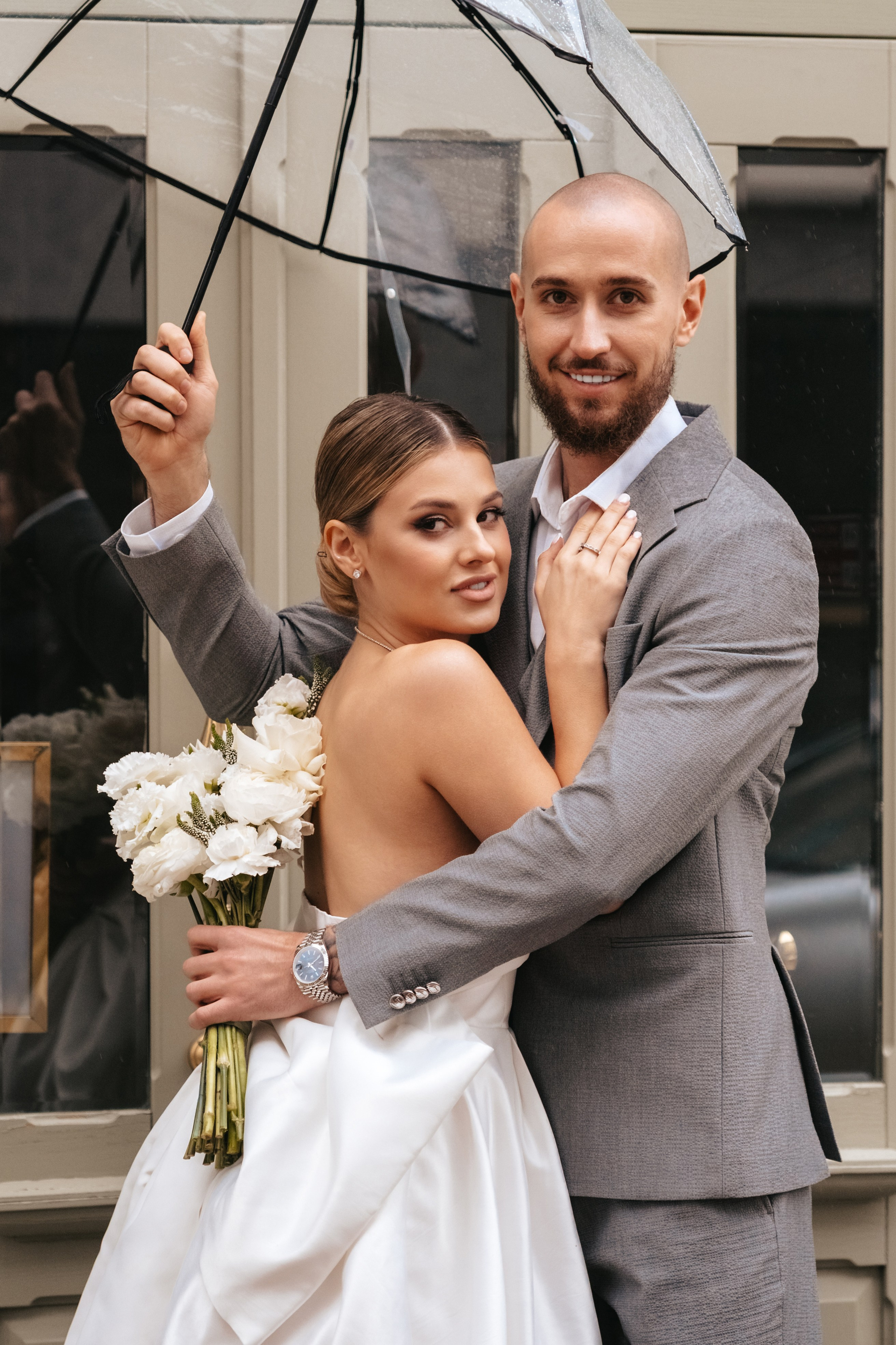 Свадебная фотосессия под прозрачным зонтом в дождь, фотограф Павел Четвертков, Тамбов