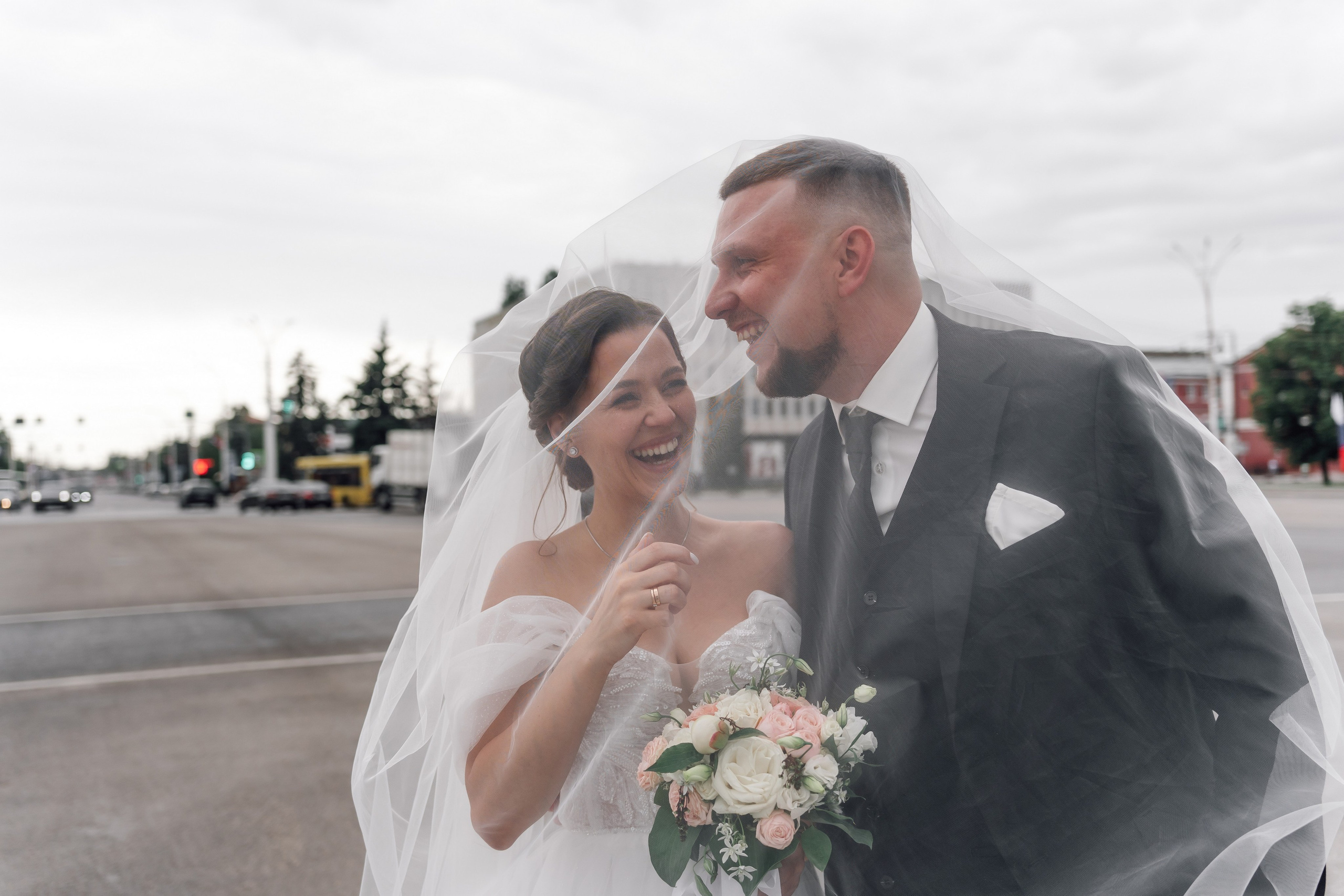 Свадебный день Яны и Максима, прогулка в лесу, Картинная галерея в Тамбове. Свадебный фотограф в Тамбове Павел Четвертков