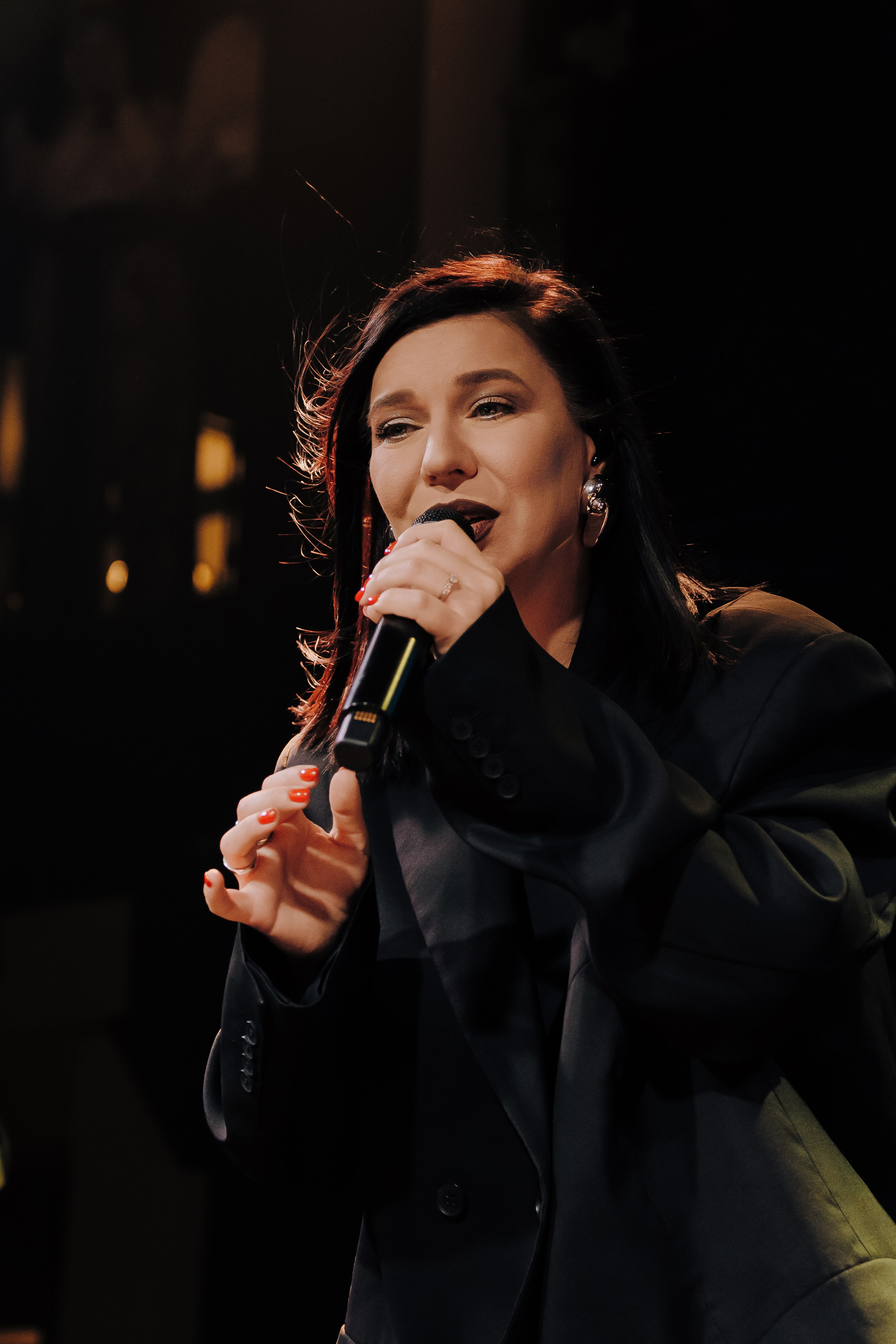 20 ЛЕТ МЕГАПОЛИС ЧЕЛЯБИНСК ХЕДЛАЙНЕР ЕЛКА. Репортажный фотограф Зуев Роман г. Челябинск