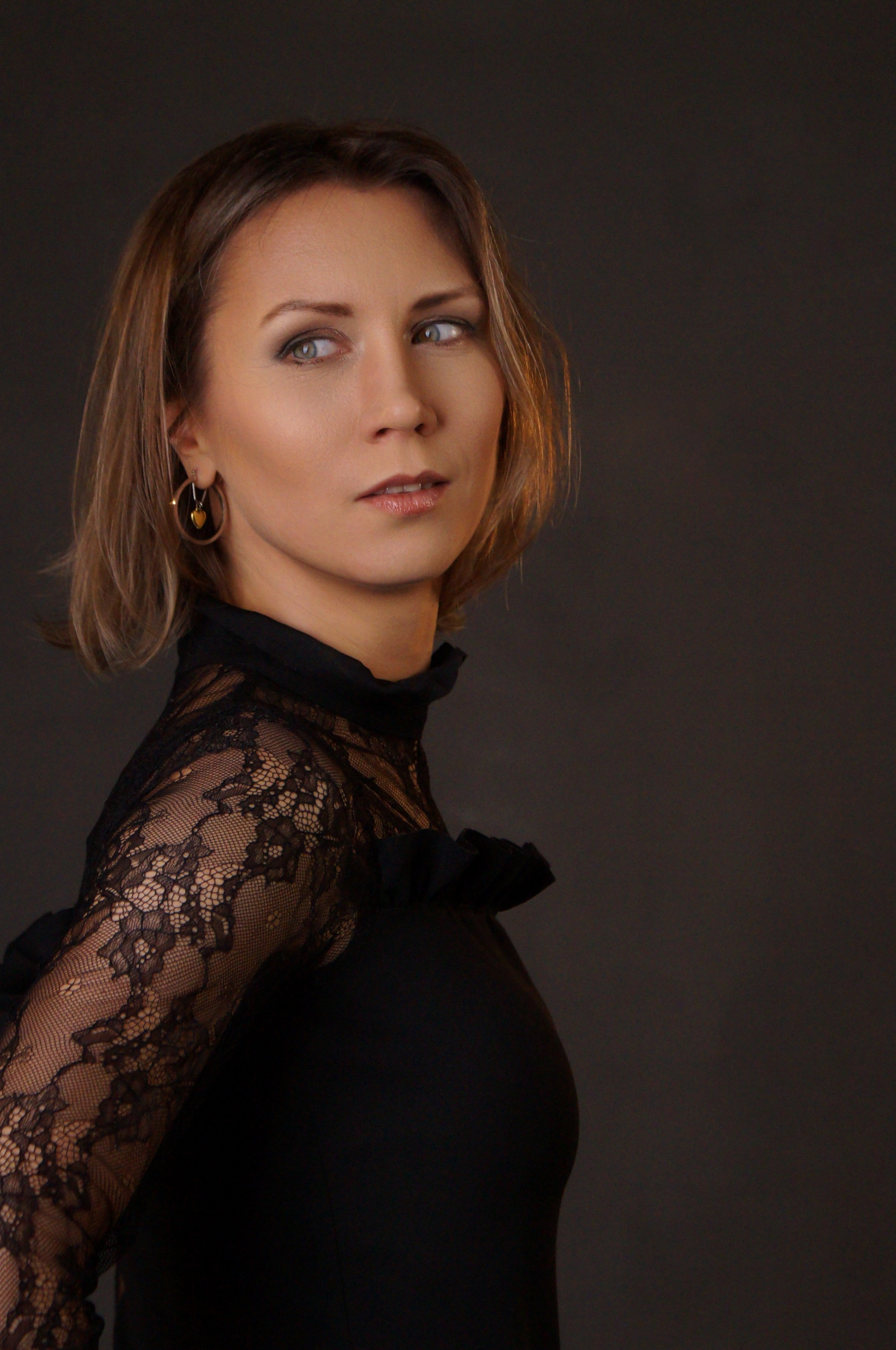 Женщина в черном