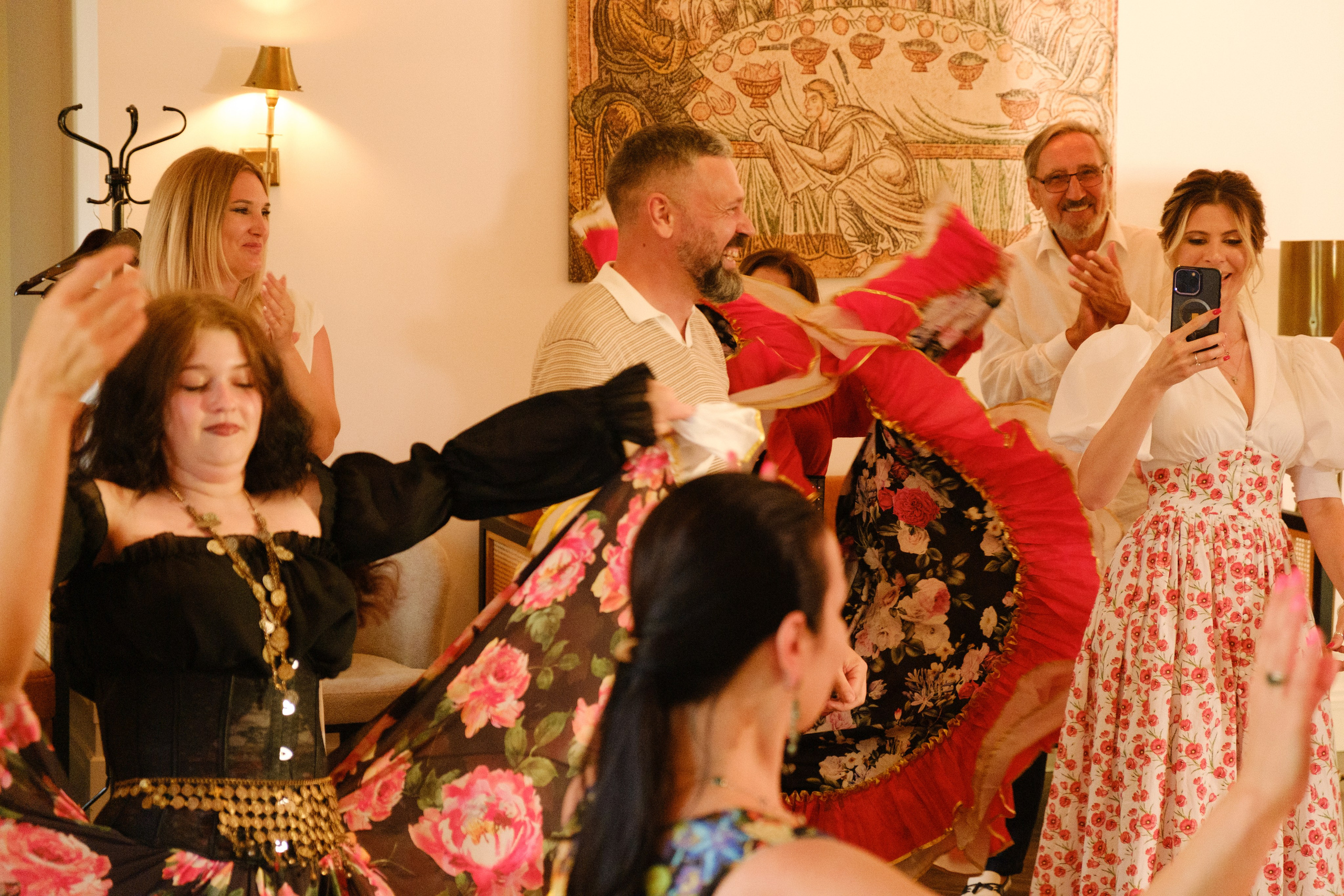 Фотограф на юбилей в Крыму | Съемка дня рождения | Илья Желдак. Профессиональная фотосъемка в Крыму. Натуральные эмоции и живые кадры. Забронируйте дату прямо сейчас!