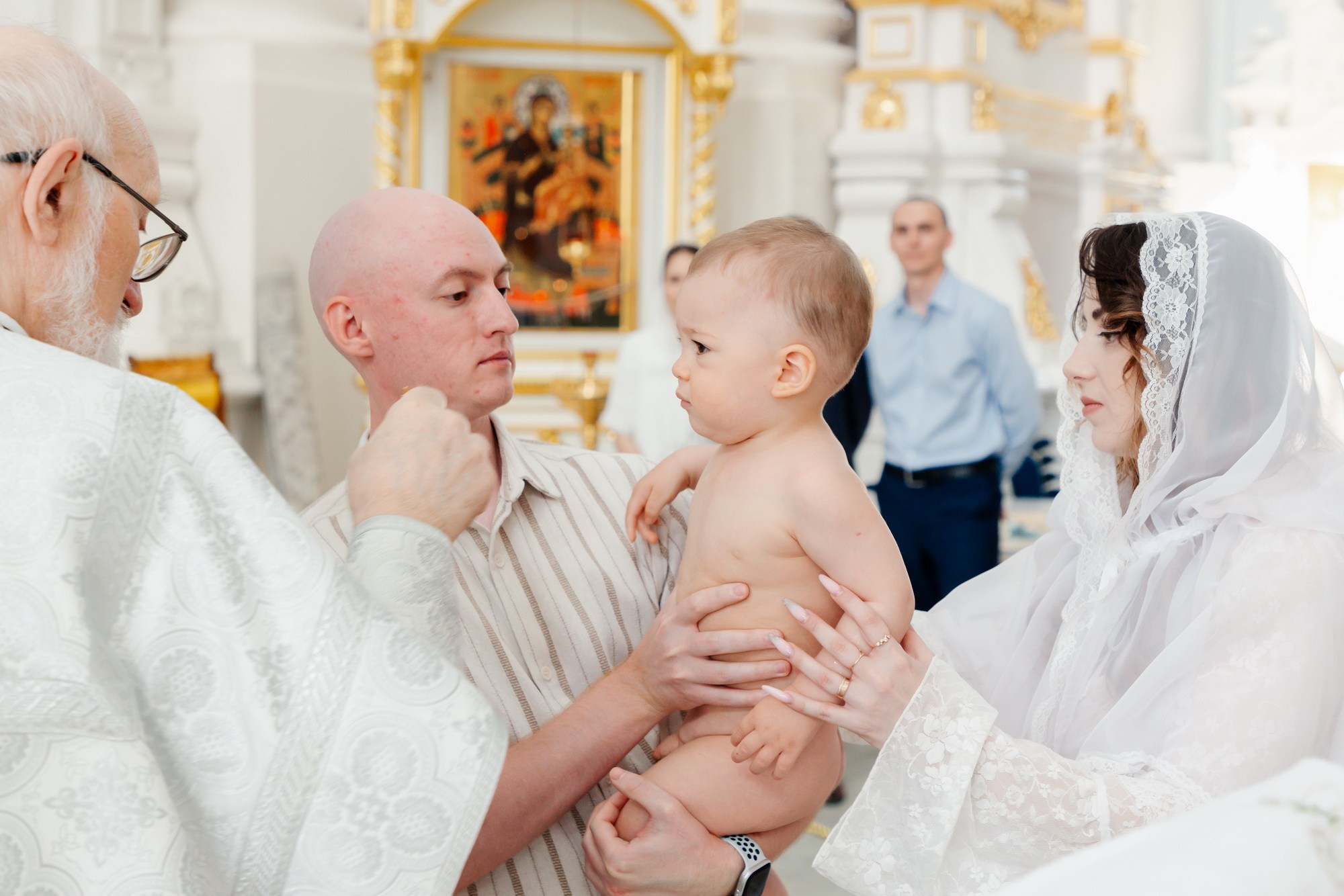 Крещение в Смольном соборе. Фотограф крещение венчание в Петербурге! Помогает подобрать храм и посоветовал душевного батюшку в СПб