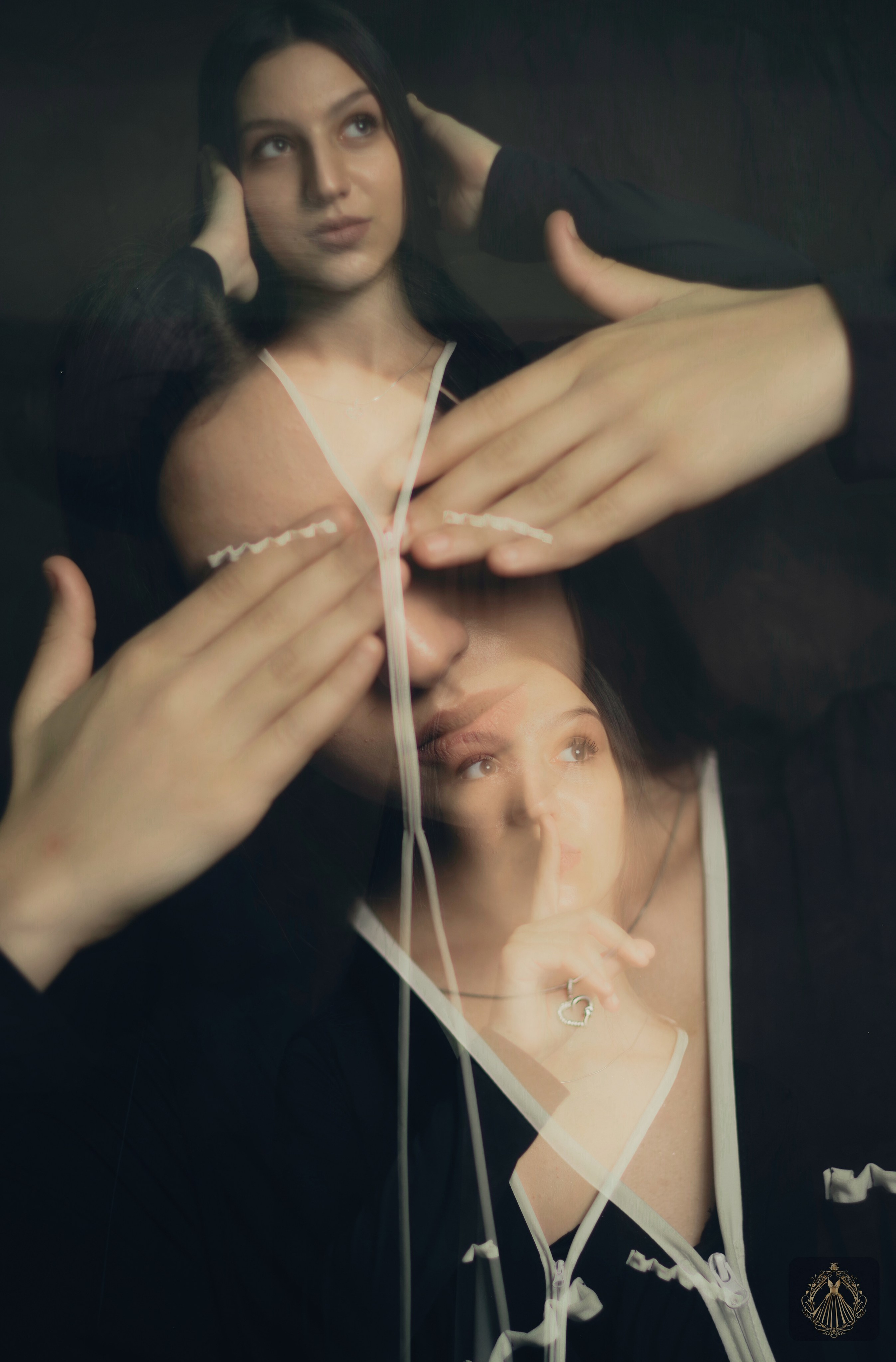 Бумажное платье. Портретный фотограф Денис Милютин