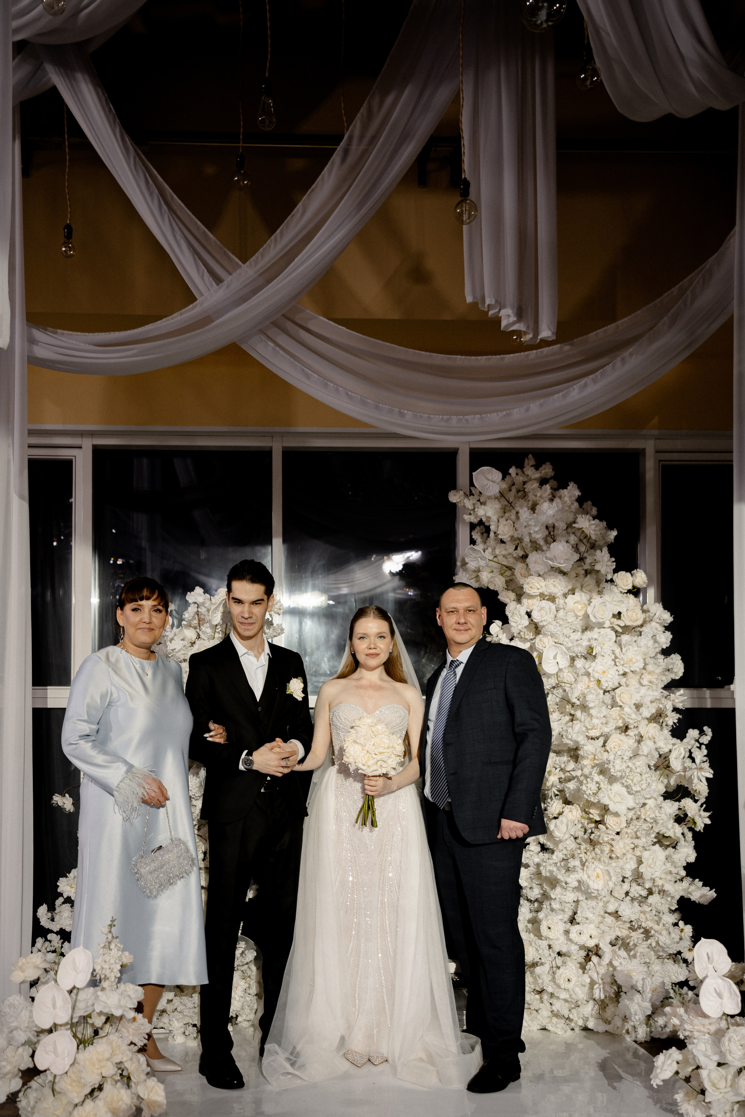 СВАДЕБНАЯ СЬЕМКА СБОРОВ В ОТЕЛЕ И ВЫЕЗД НА ЦЕРЕМОНИЮ (СНЯТО В СИБИРЕ В НИЖНЕВАРТОВСКЕ). Профессиональный фотограф, Санкт-Петербург — Виктория Богомолова