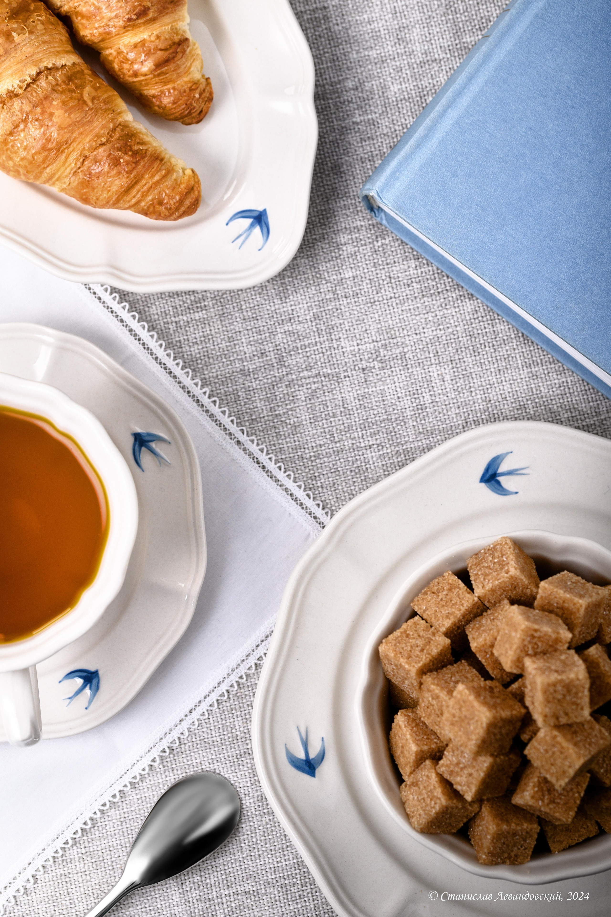 Предметы с глянцевой поверхностью. Предметный фотограф в Москве Станислав Левандовский