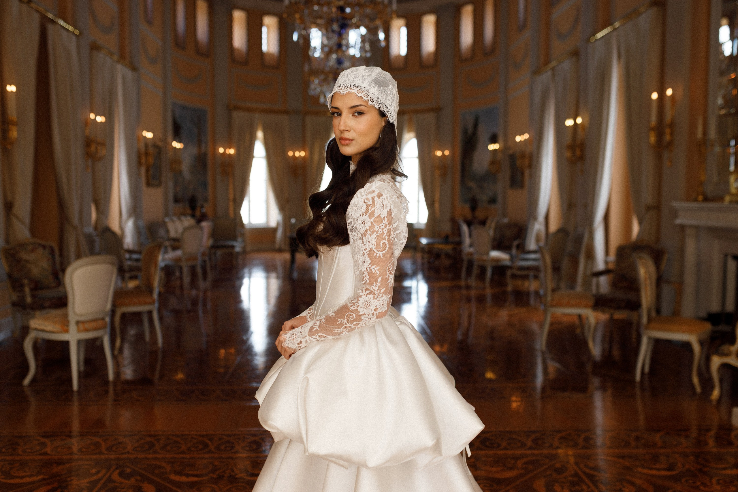 Петр и Лейла