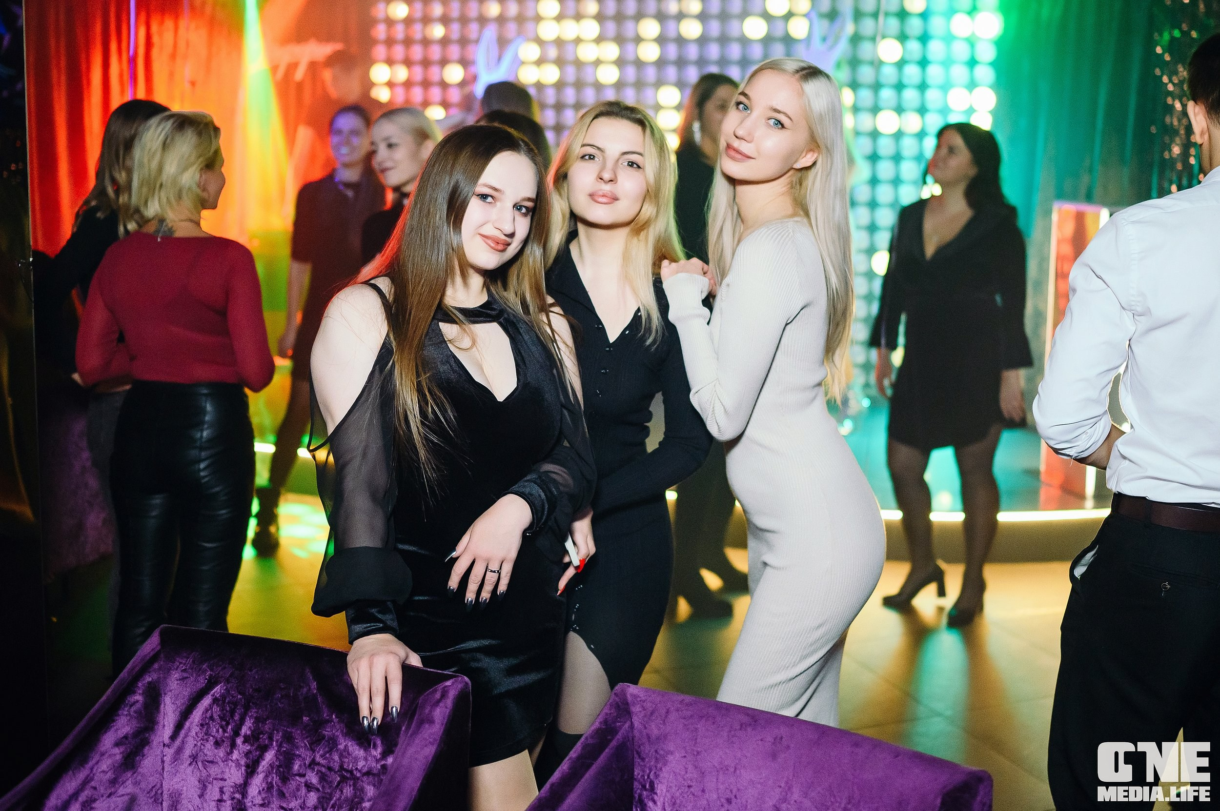 Фоторепортаж из караоке-клуба Эйфория. One Media Life: фоторепортажи, фотоотчеты с мероприятий и заведений