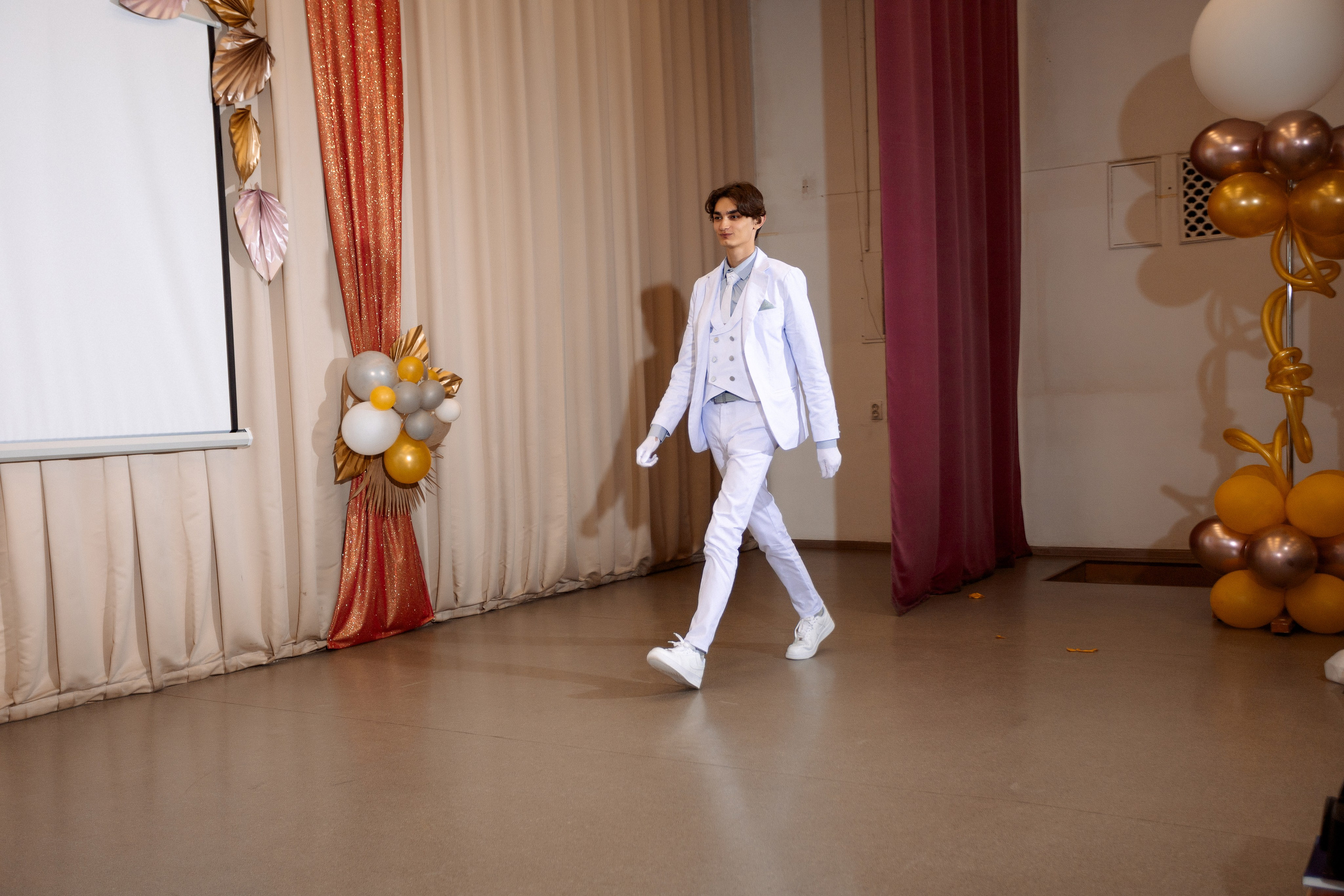 ВРУЧЕНИЕ АТТЕСТАТОВ: Пример. Все фото. Профессиональный фотограф в Ижевске Леша Петров