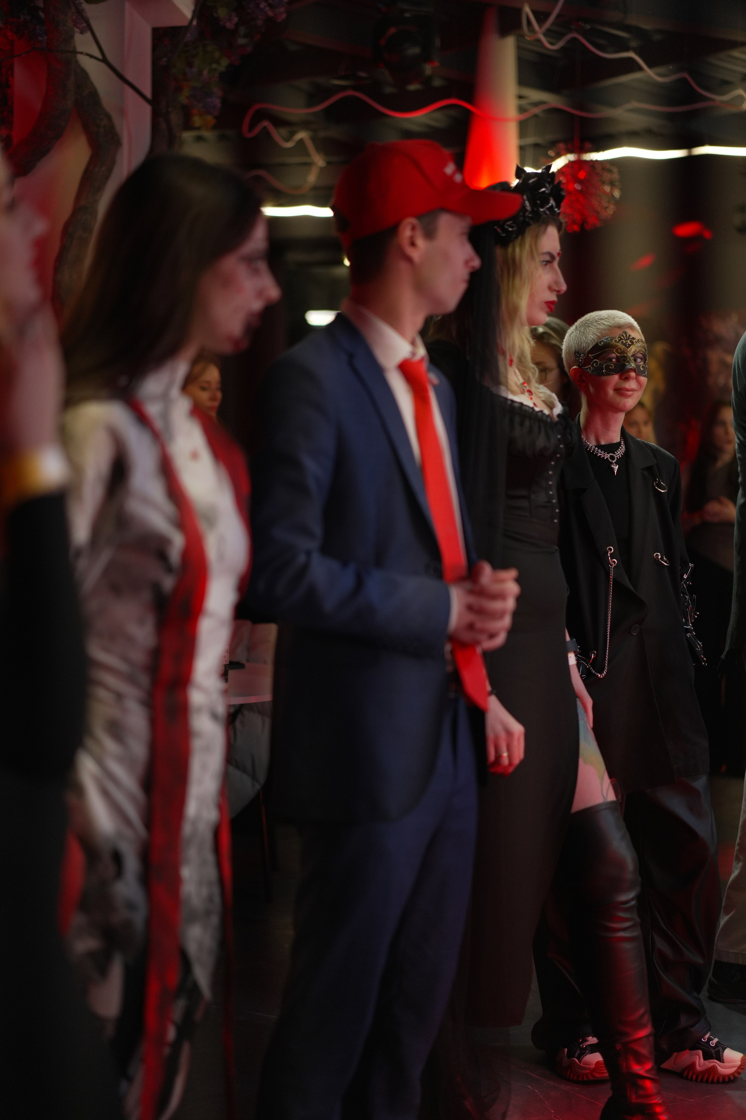 SОФИТЫ | 03.11. Фотограф, оператор и рилсмейкер в Москве — Ася Палагута