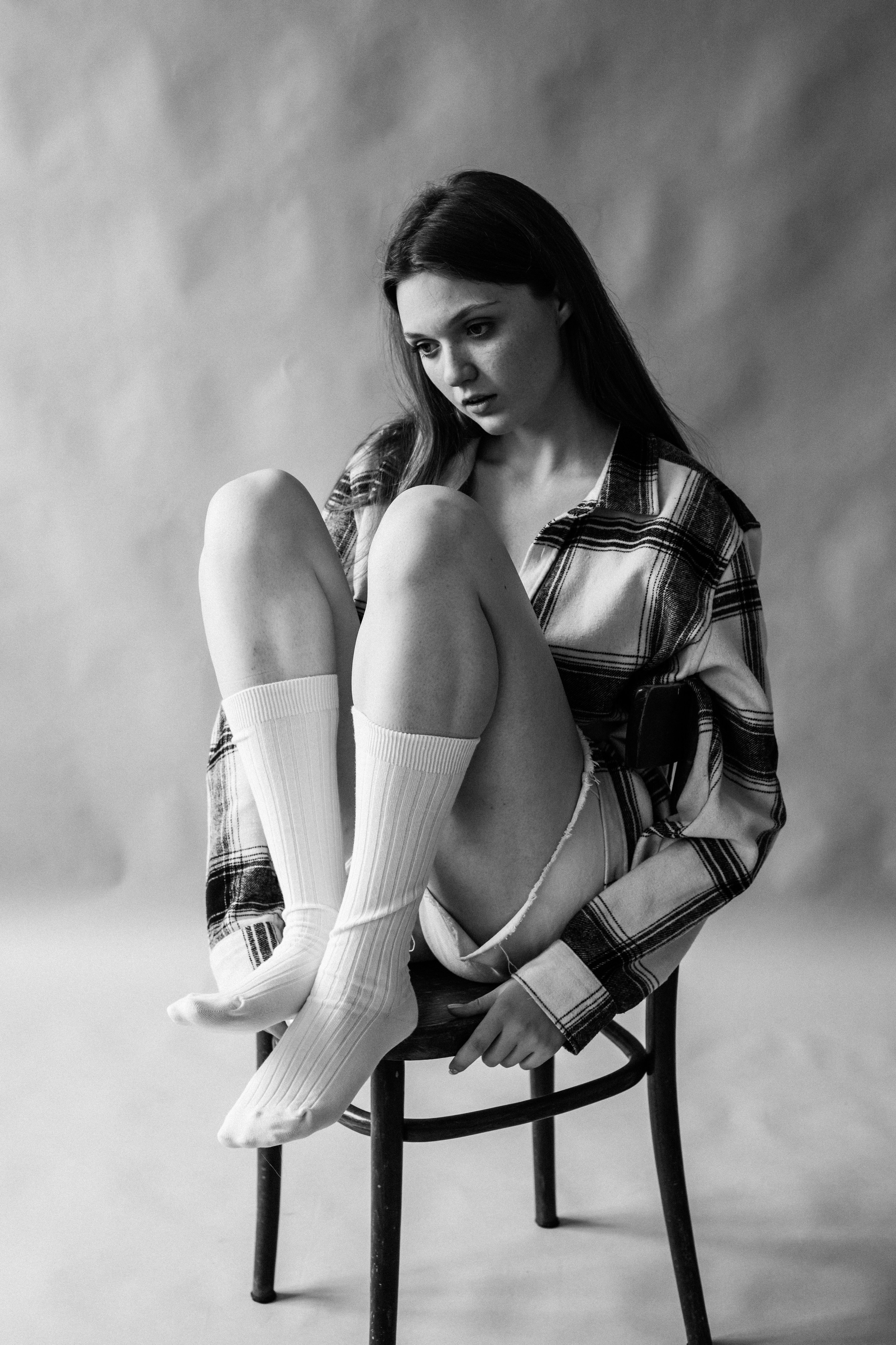 Минималистичная фотосессия в студии для Маши. Портретный фотограф в Иванове Ольга Гуральник