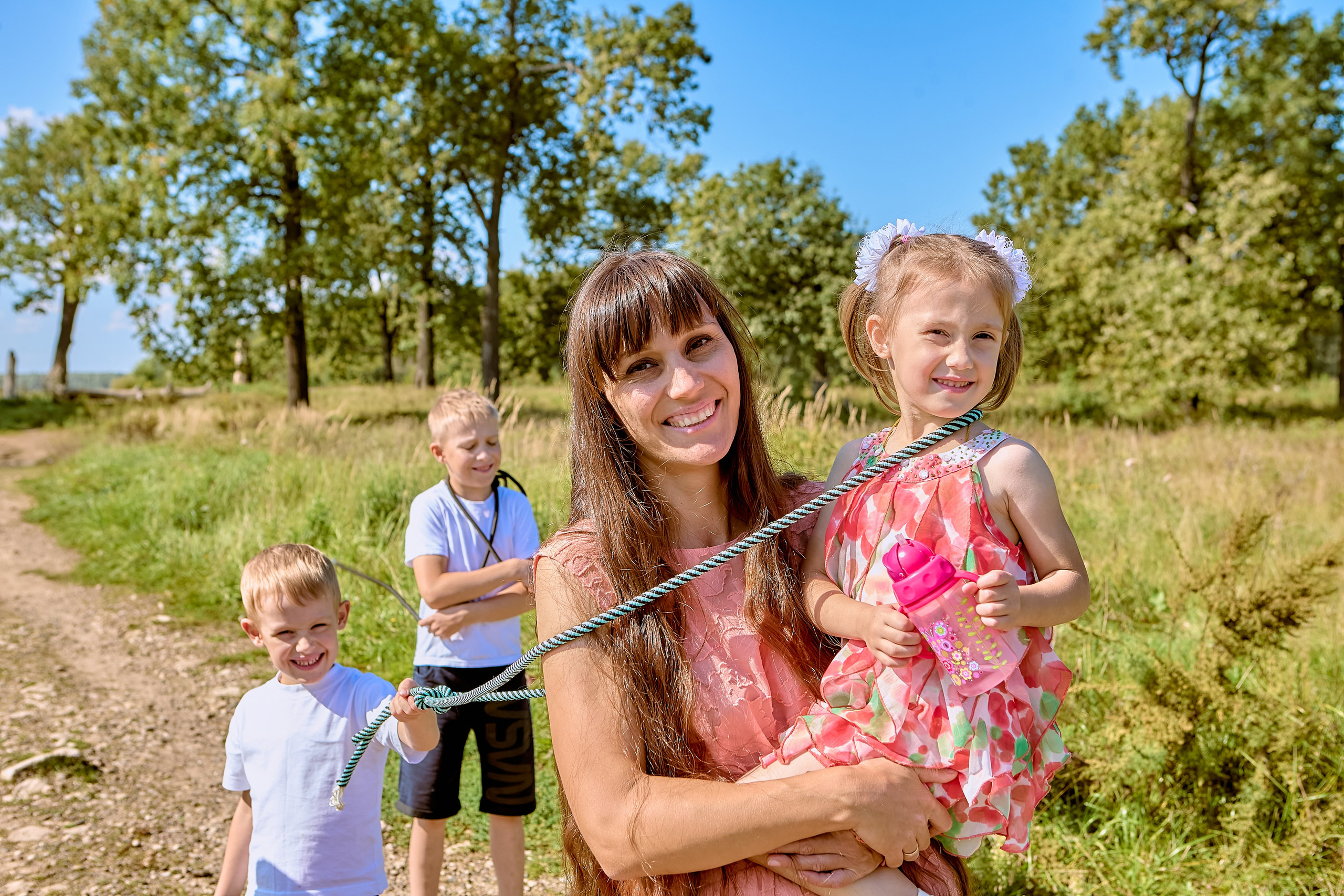 Творческий фотопроект "Последний день лета" Вика и Саша со чадами. Православный портретный и детский фотограф Николай Голованов