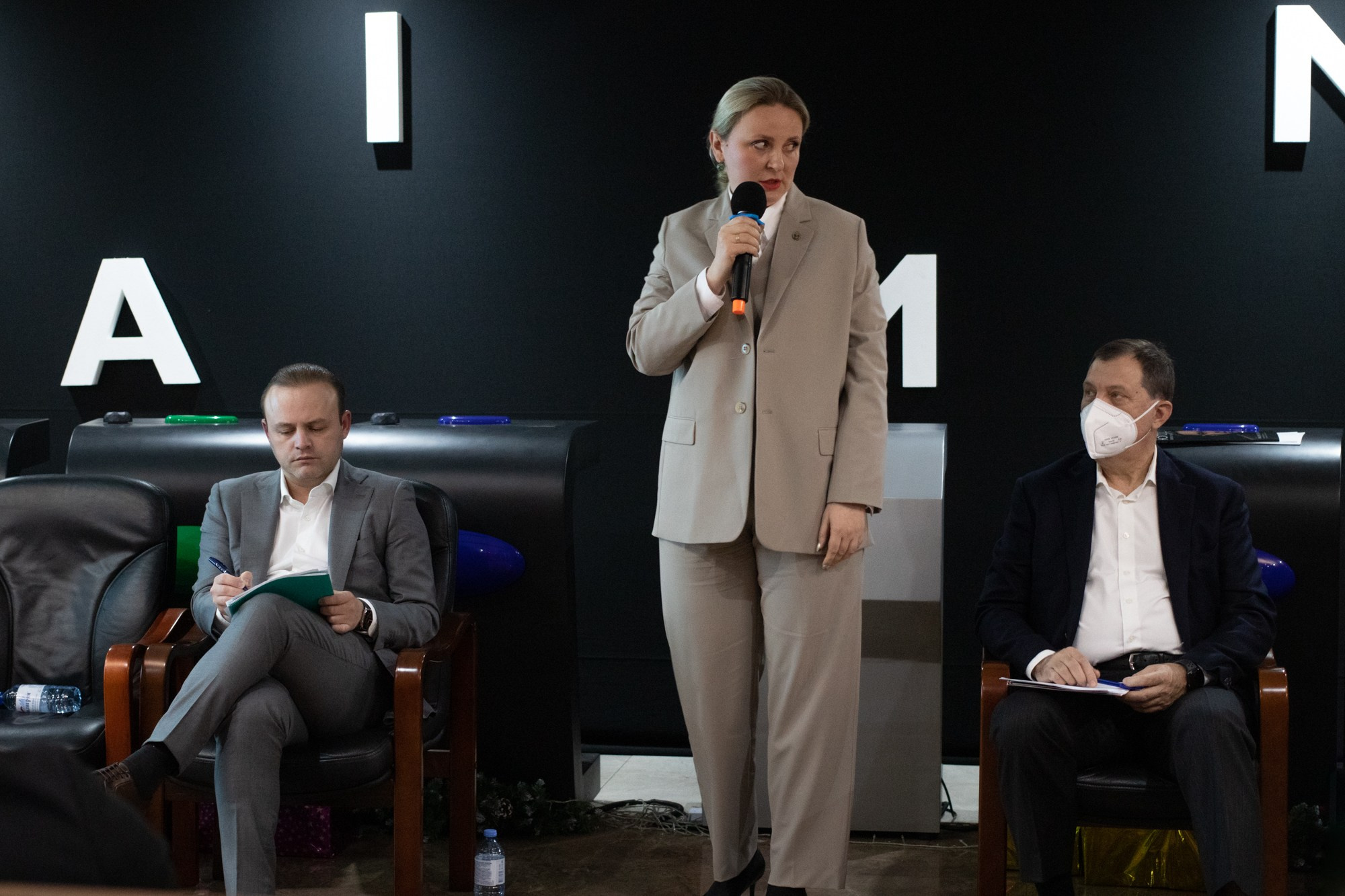 Встреча с Владиславом Даванковым и «Опора России». Репортажный, промышленный и маркетплейс-фотограф Дмитрий Чернат