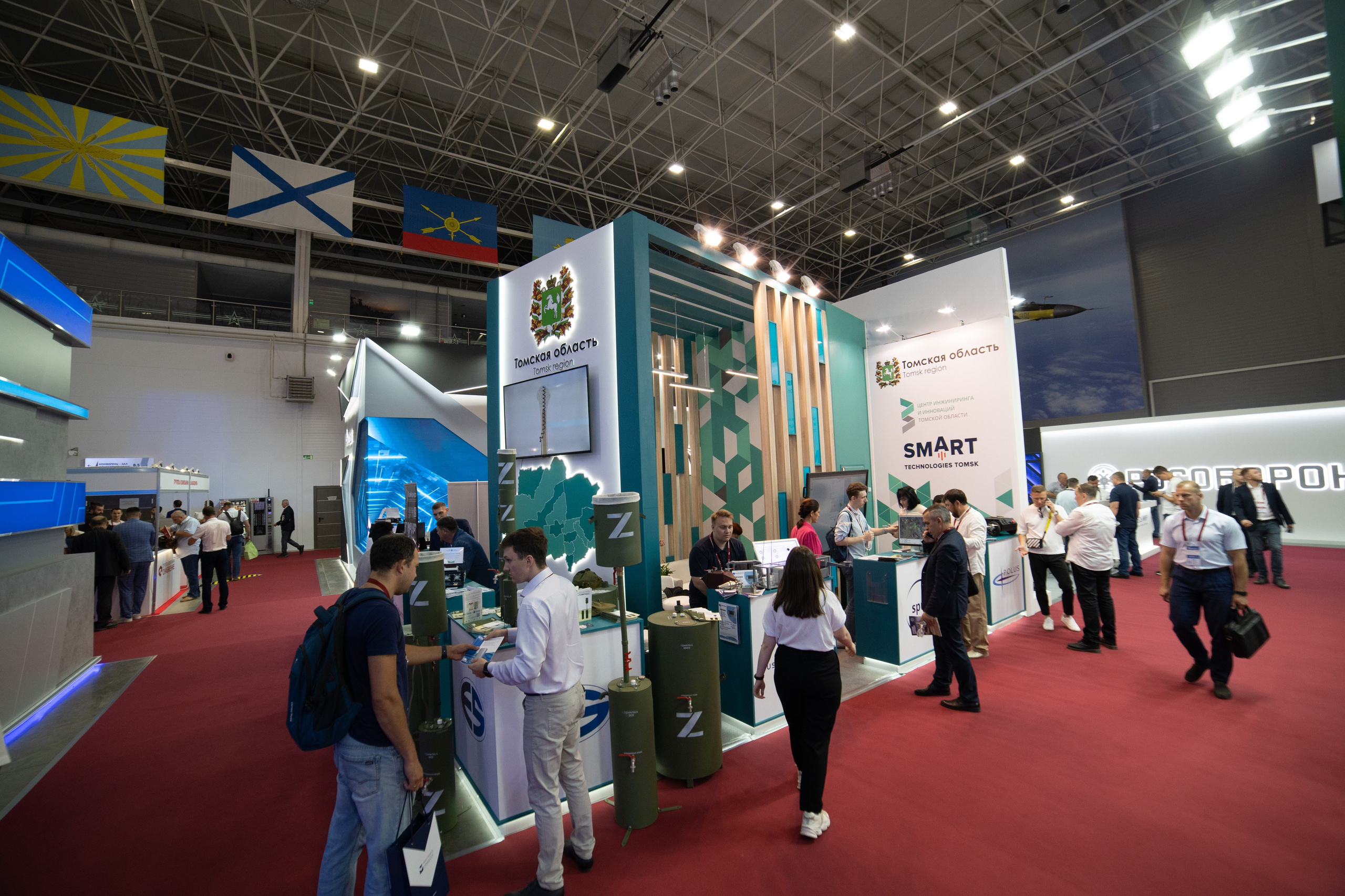 Выставочные стенды. Профессиональный портретный фотограф в Москве Владимир Глаголев