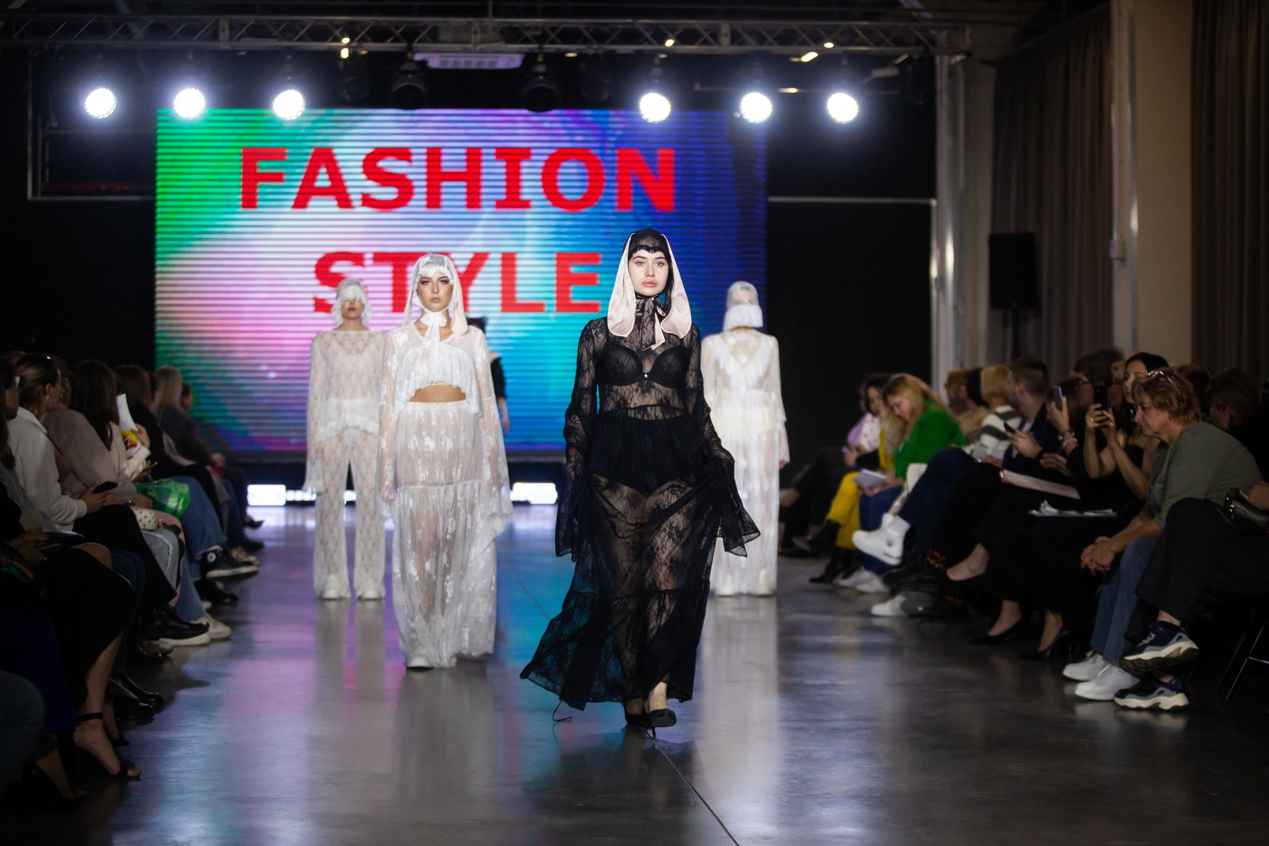 Фестиваль моды и красоты Fashion Style (11 мая 2024). Репортажный фотограф Алексей Пирязев