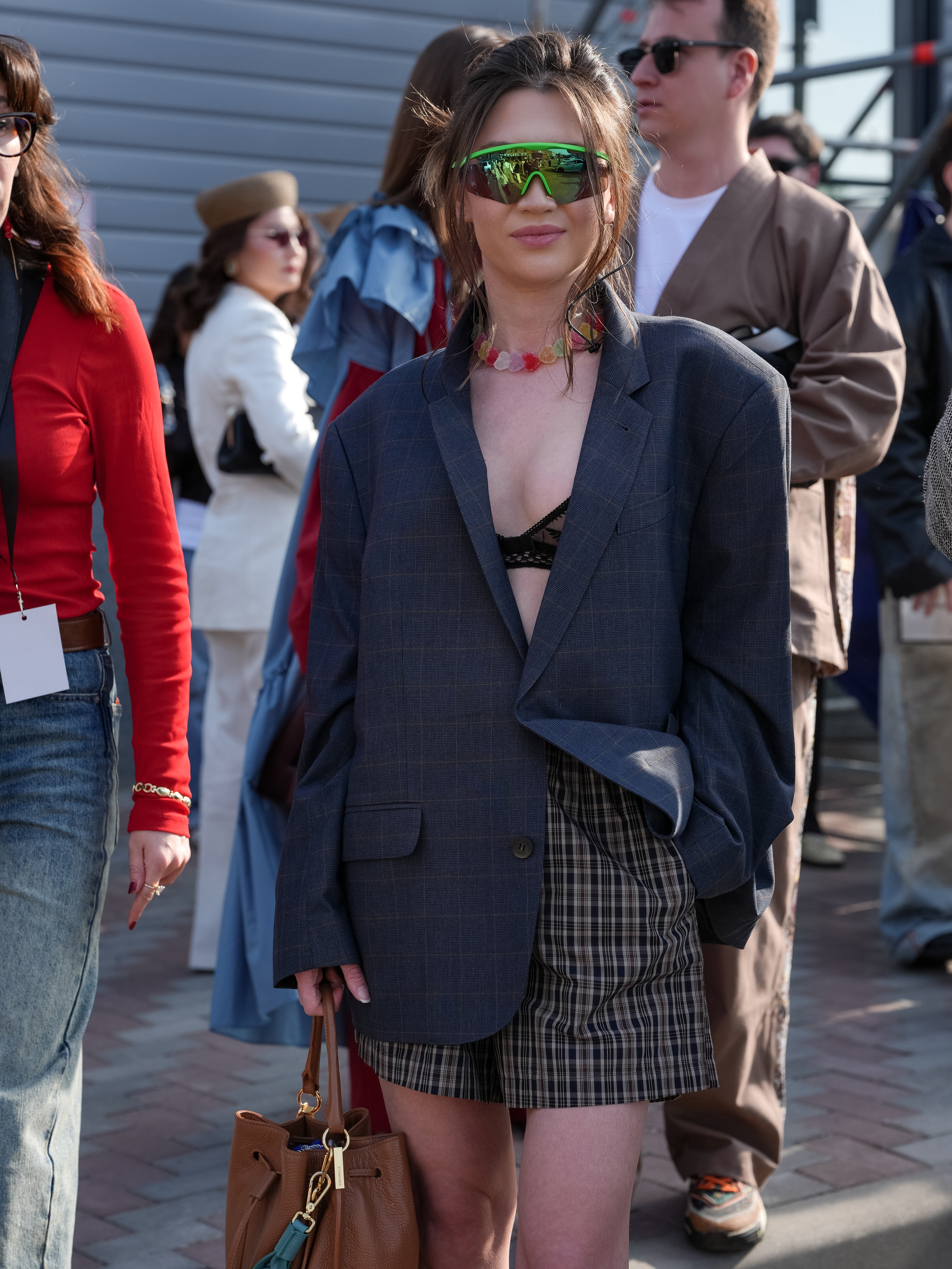 Visa Fashion Week Almaty Pre-Fall 2026 April StreetStyle Day 1. Сайт Алматинского НЮ АРТ, будуар и фэшн фотографа Дениса Карпенко