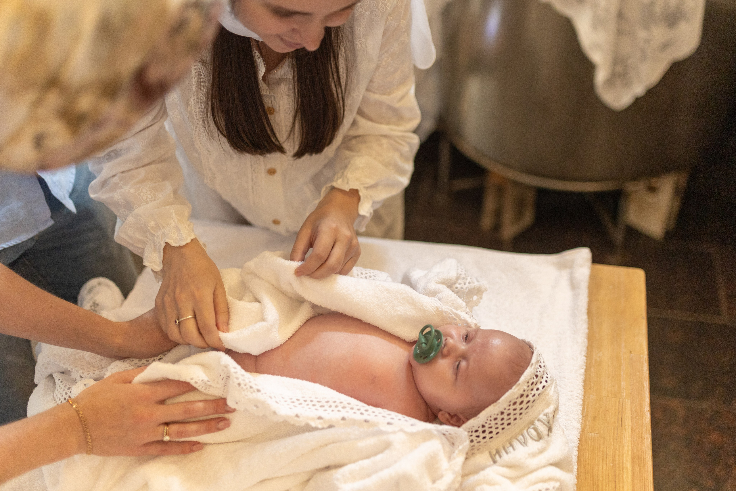 Крещение, Храм во имя Всемилостивого Спаса (на Звёздочке). Фотограф новорожденных. Детский и семейный фотограф Марьяна Юдина