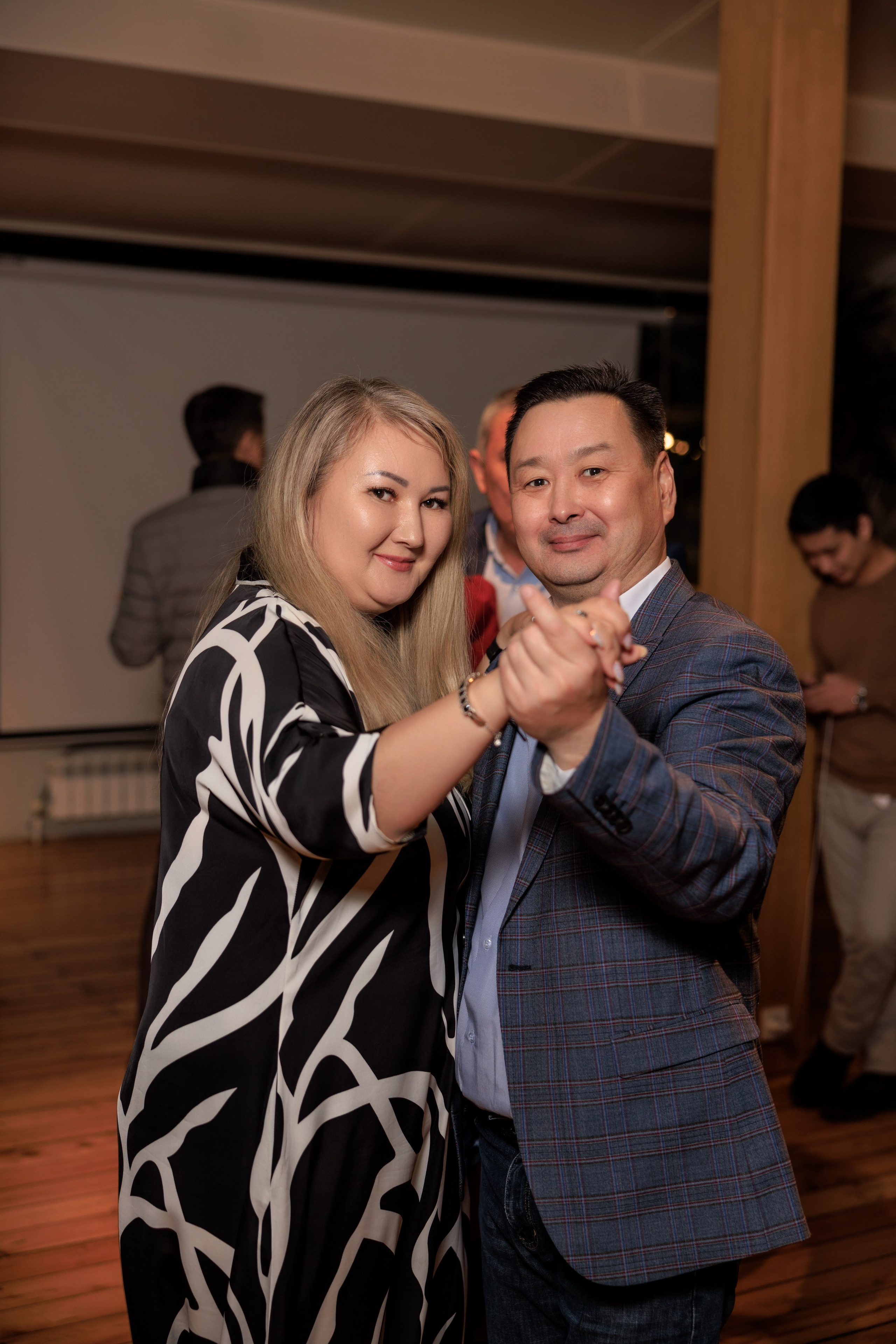 Семейный и индивидуальный фотограф в Алматы — Индивидуальные и репортажные съёмки от Алекса. Профессиональный фотограф в Алматы