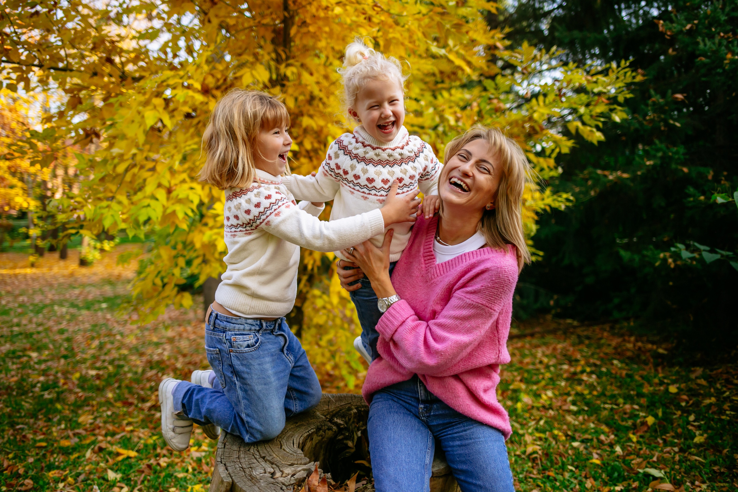 Юля, Анюта, Есения